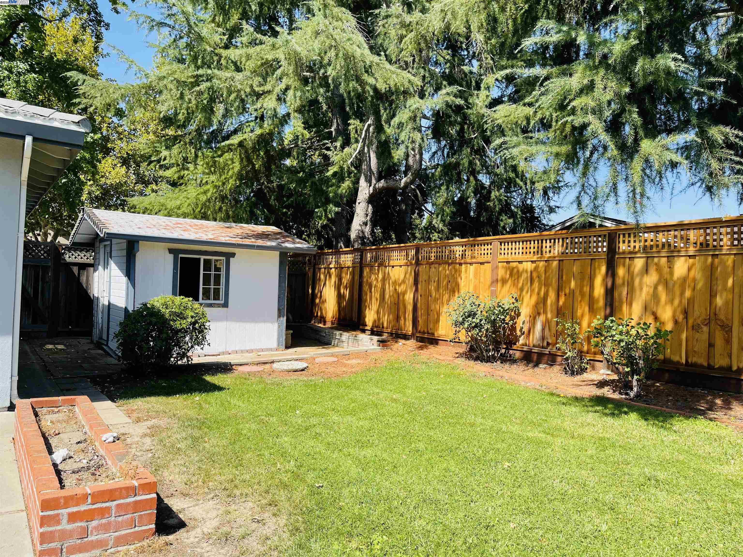Detail Gallery Image 11 of 11 For 2295 Camino Brazos, Pleasanton,  CA 94566-5812 - 4 Beds | 2 Baths