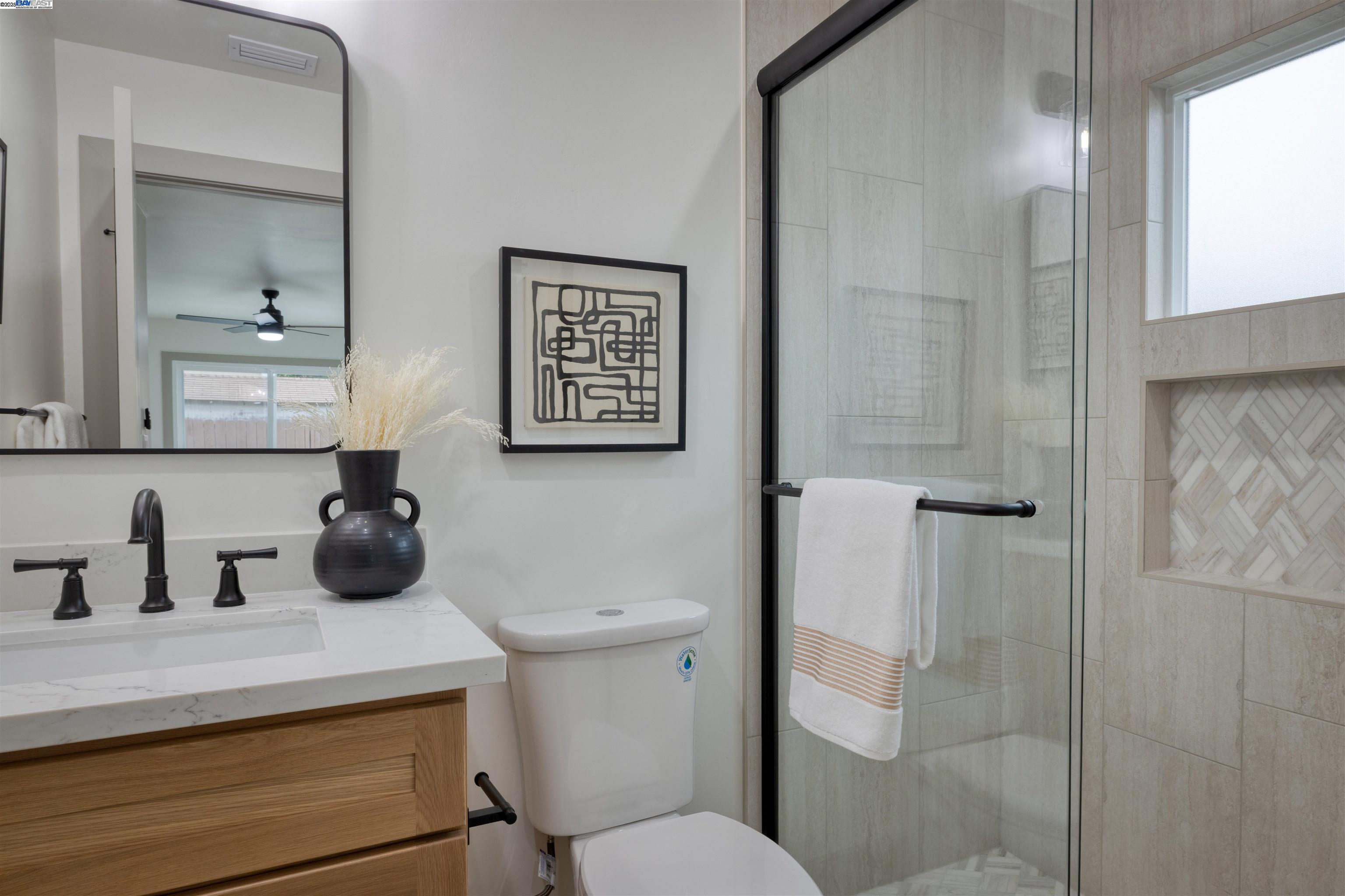 Detail Gallery Image 11 of 29 For 1465 6th St, Berkeley,  CA 94710 - 3 Beds | 2 Baths