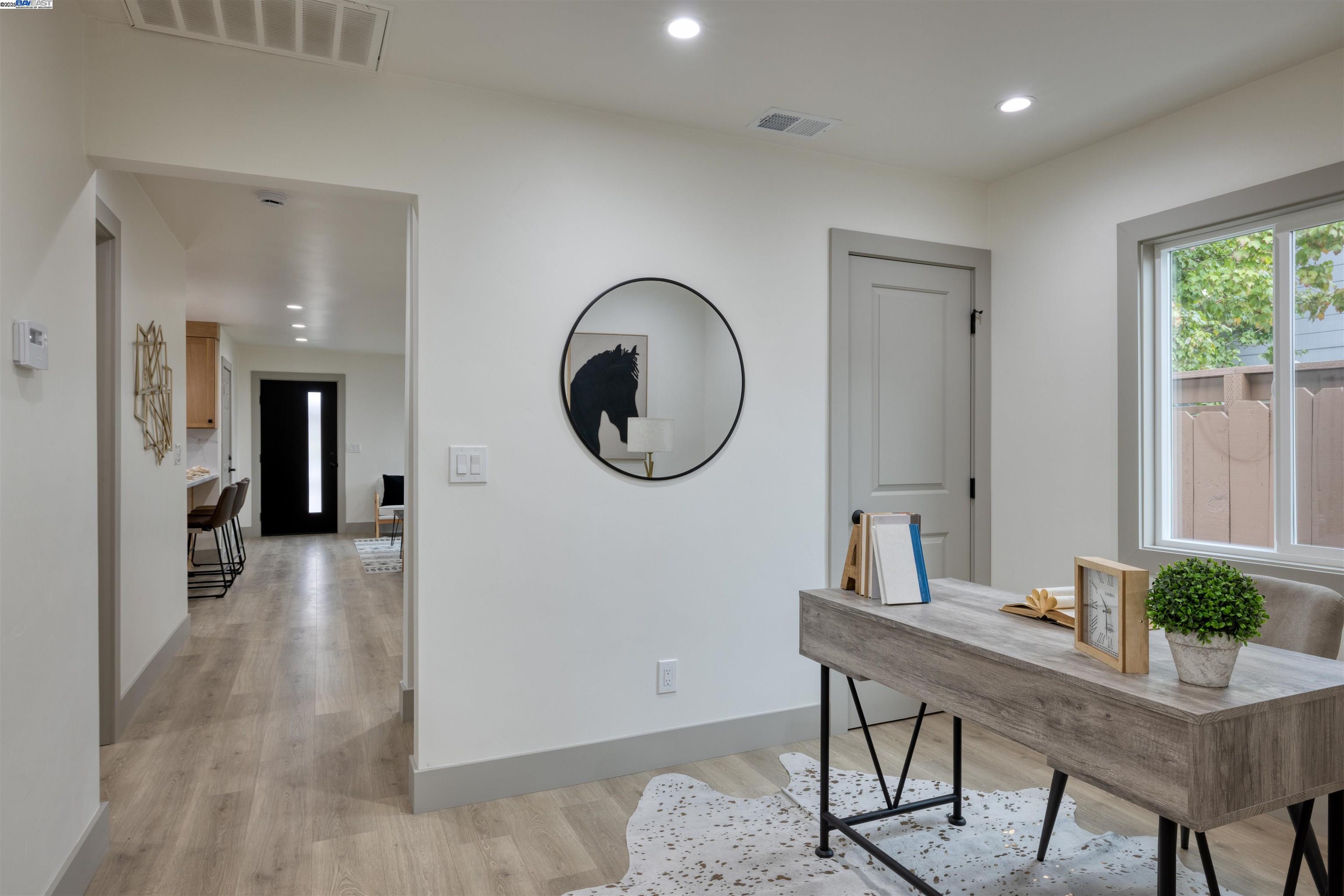 Detail Gallery Image 13 of 29 For 1465 6th St, Berkeley,  CA 94710 - 3 Beds | 2 Baths
