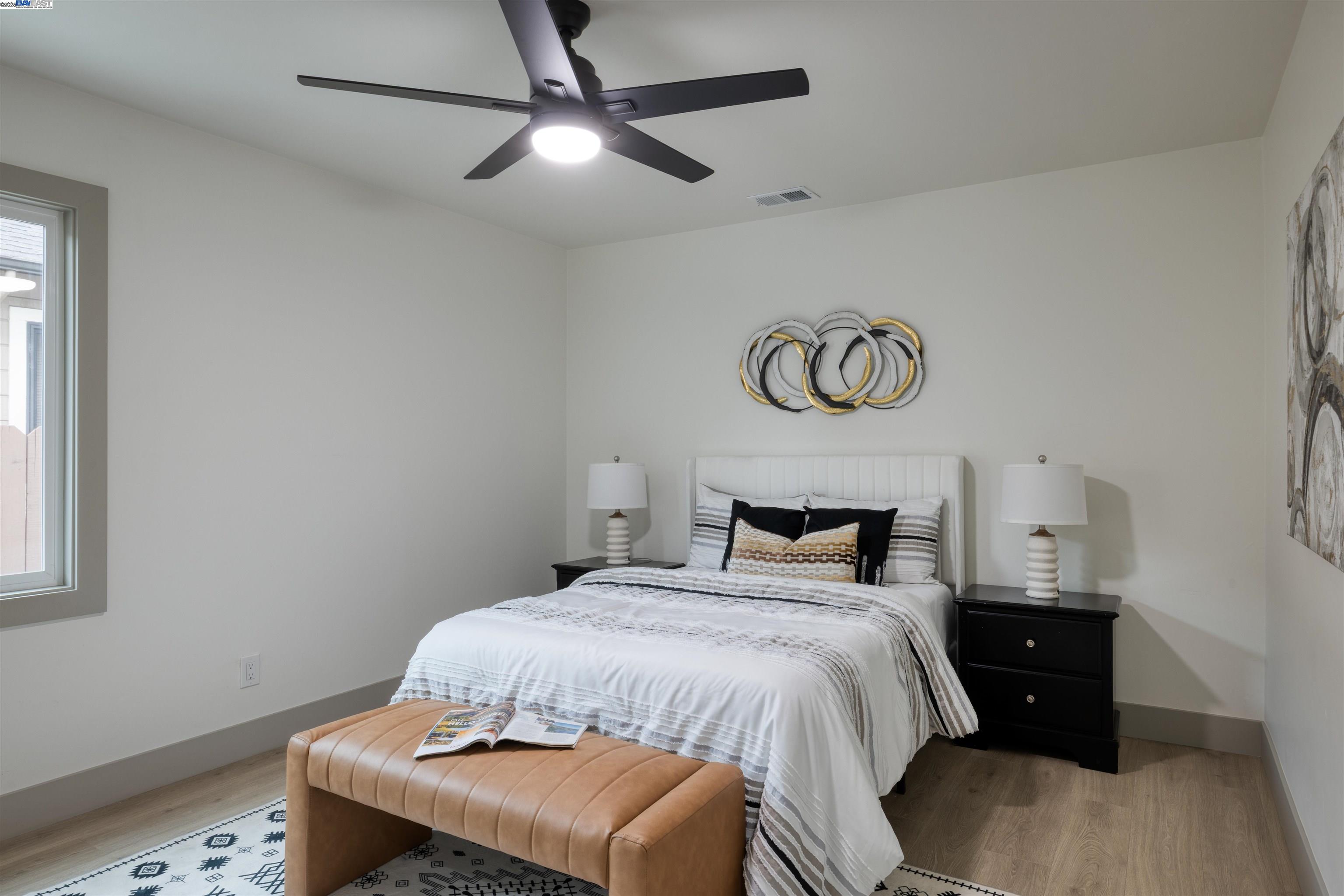 Detail Gallery Image 18 of 29 For 1465 6th St, Berkeley,  CA 94710 - 3 Beds | 2 Baths