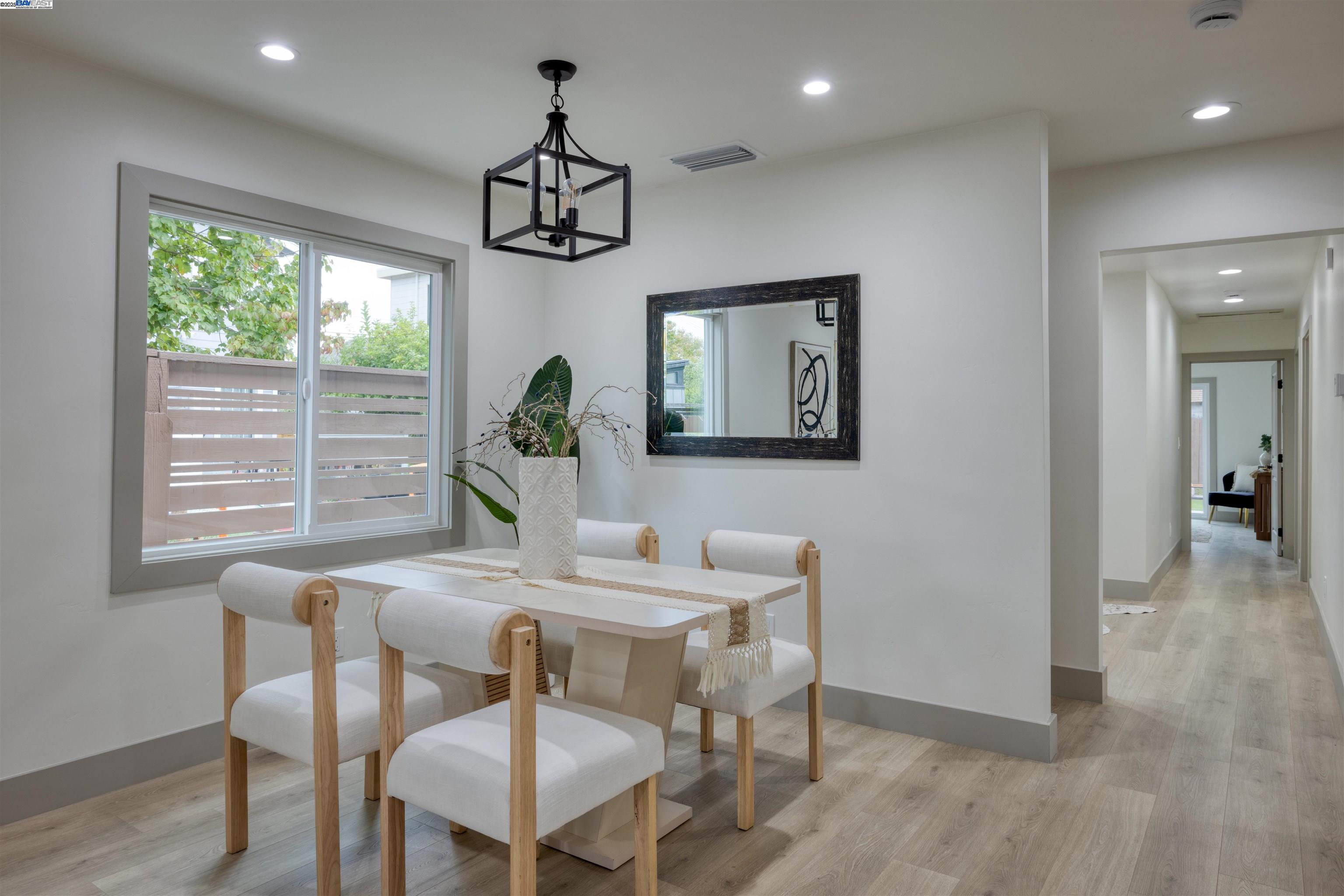 Detail Gallery Image 9 of 29 For 1465 6th St, Berkeley,  CA 94710 - 3 Beds | 2 Baths
