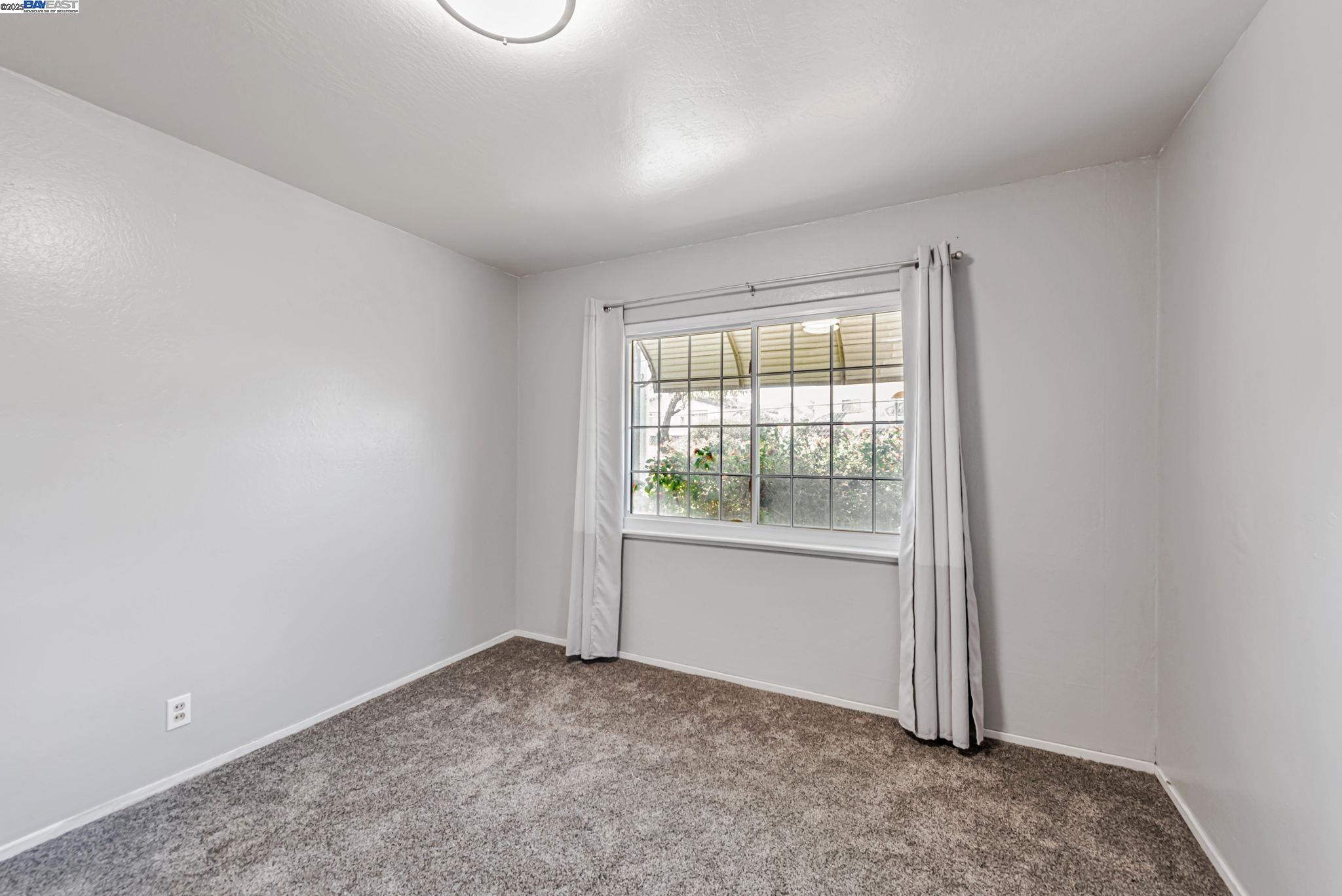 Detail Gallery Image 27 of 41 For 24930 2nd St, Hayward,  CA 94541 - 4 Beds | 2 Baths