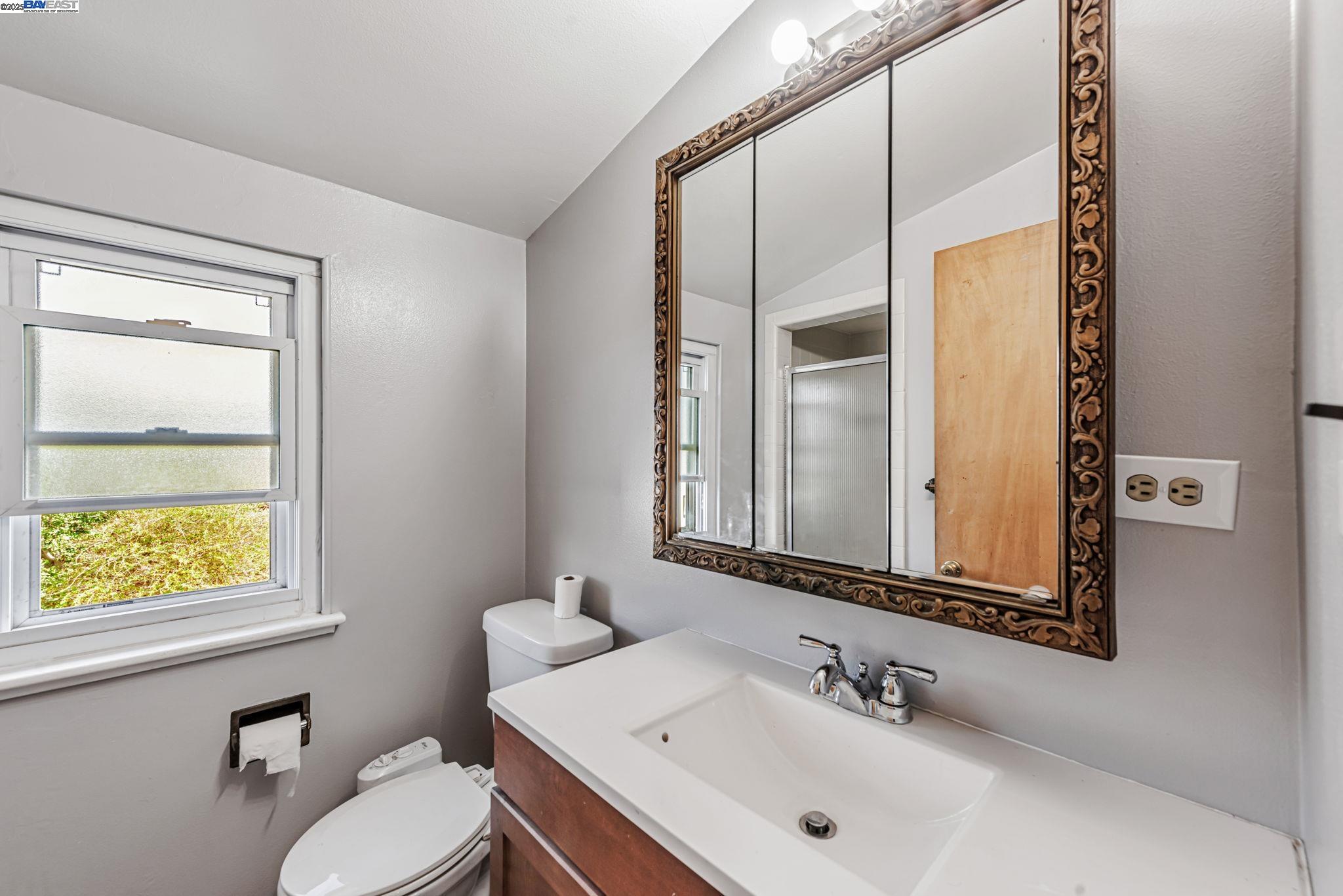 Detail Gallery Image 32 of 41 For 24930 2nd St, Hayward,  CA 94541 - 4 Beds | 2 Baths