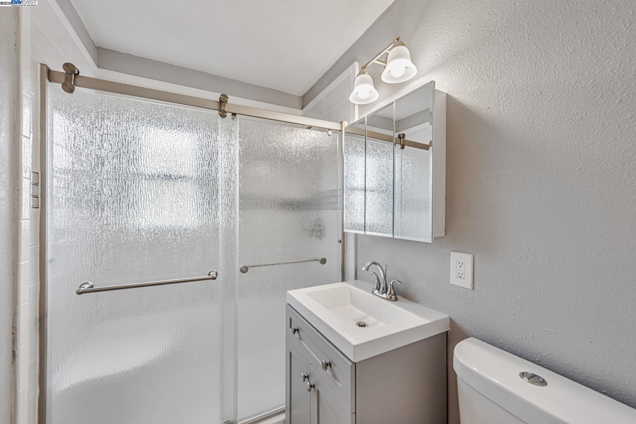 Detail Gallery Image 33 of 41 For 24930 2nd St, Hayward,  CA 94541 - 4 Beds | 2 Baths