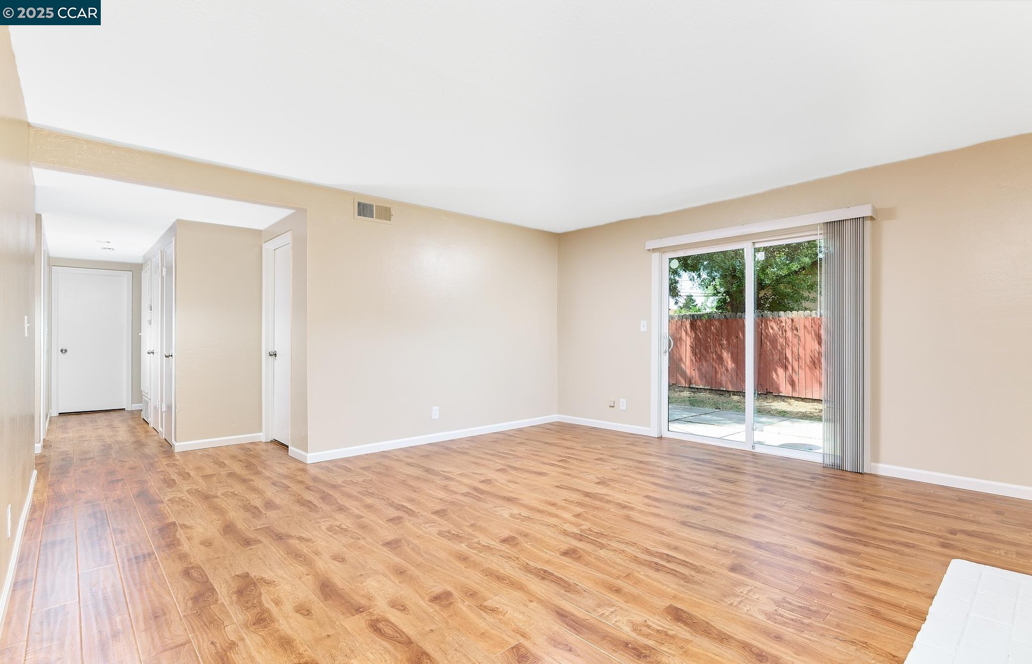 Detail Gallery Image 12 of 19 For 7524 Schreiner St, Sacramento,  CA 95822 - 3 Beds | 2 Baths