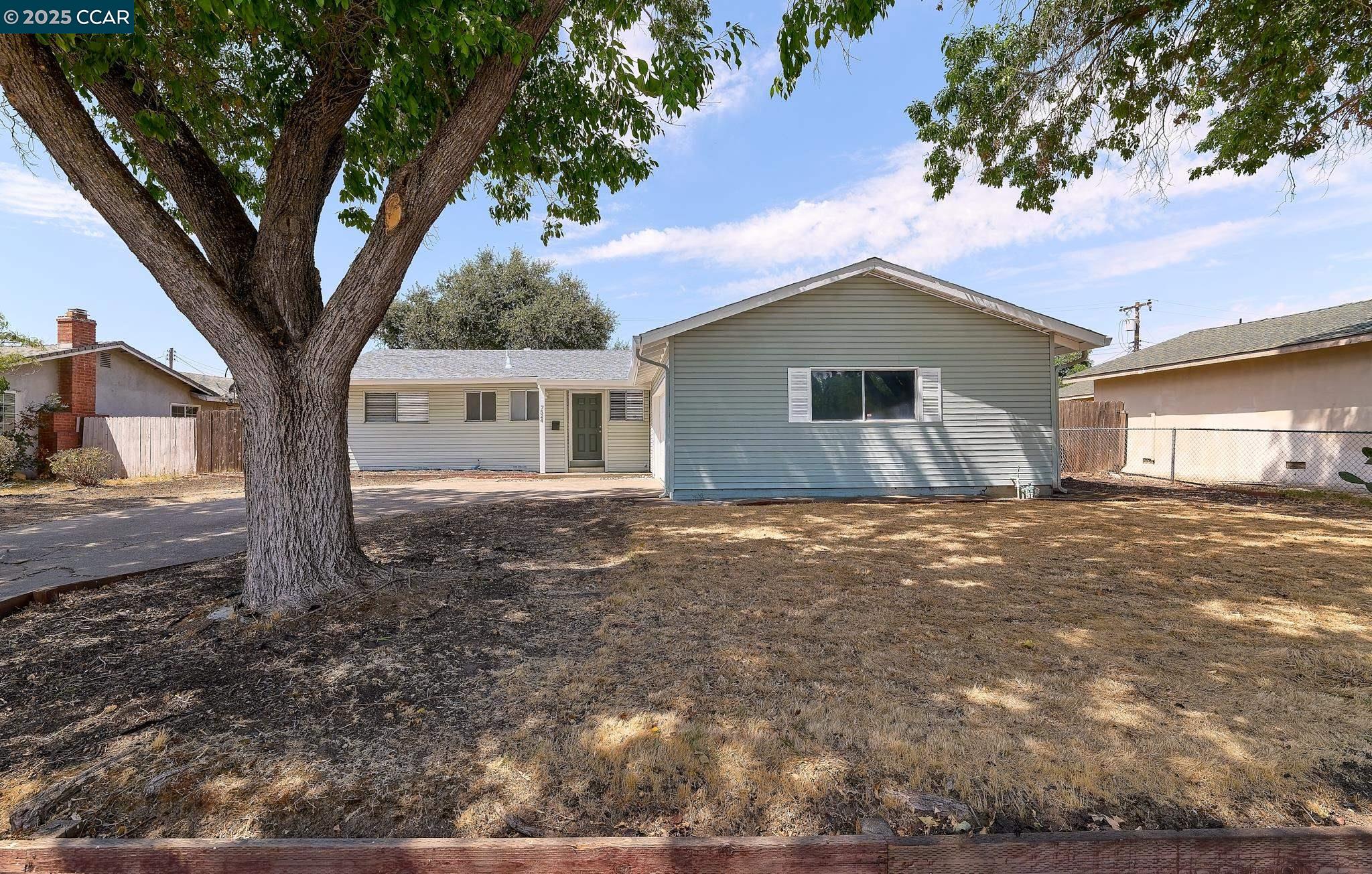 Detail Gallery Image 17 of 19 For 7524 Schreiner St, Sacramento,  CA 95822 - 3 Beds | 2 Baths