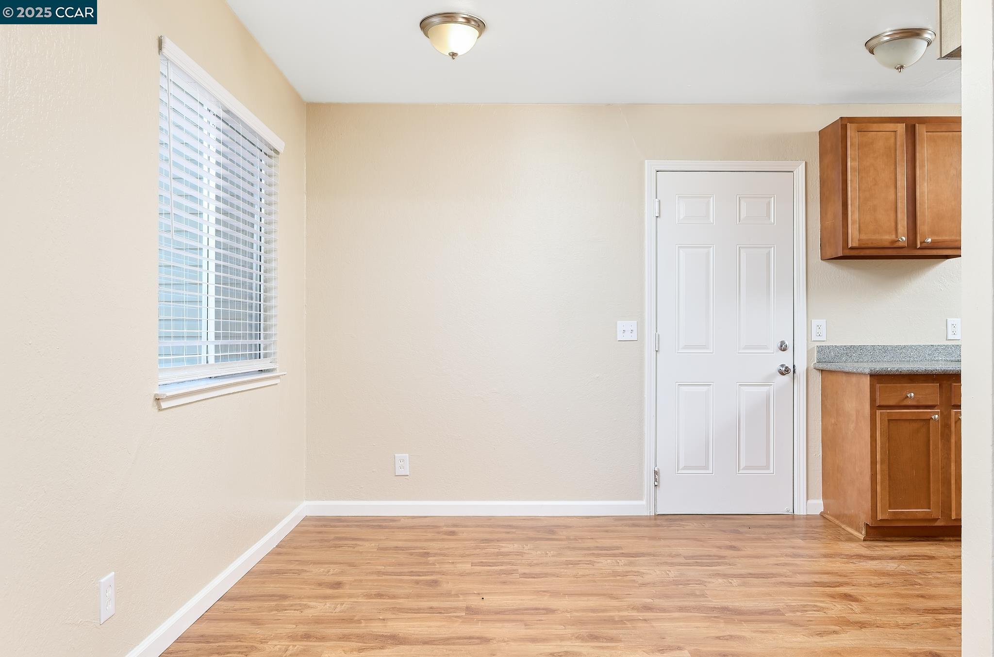 Detail Gallery Image 8 of 19 For 7524 Schreiner St, Sacramento,  CA 95822 - 3 Beds | 2 Baths