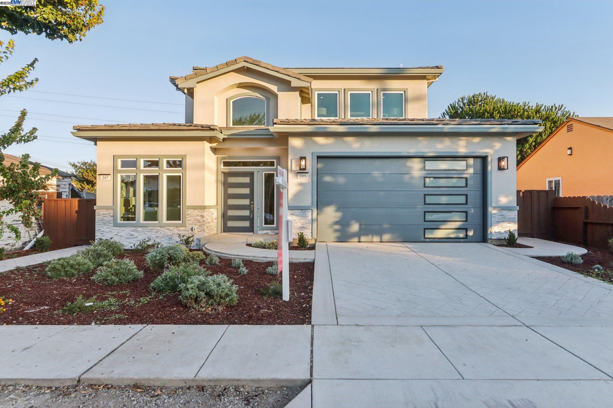 Detail Gallery Image 3 of 49 For 265 Berry Avenue, Hayward,  CA 94544 - 6 Beds | 4/2 Baths