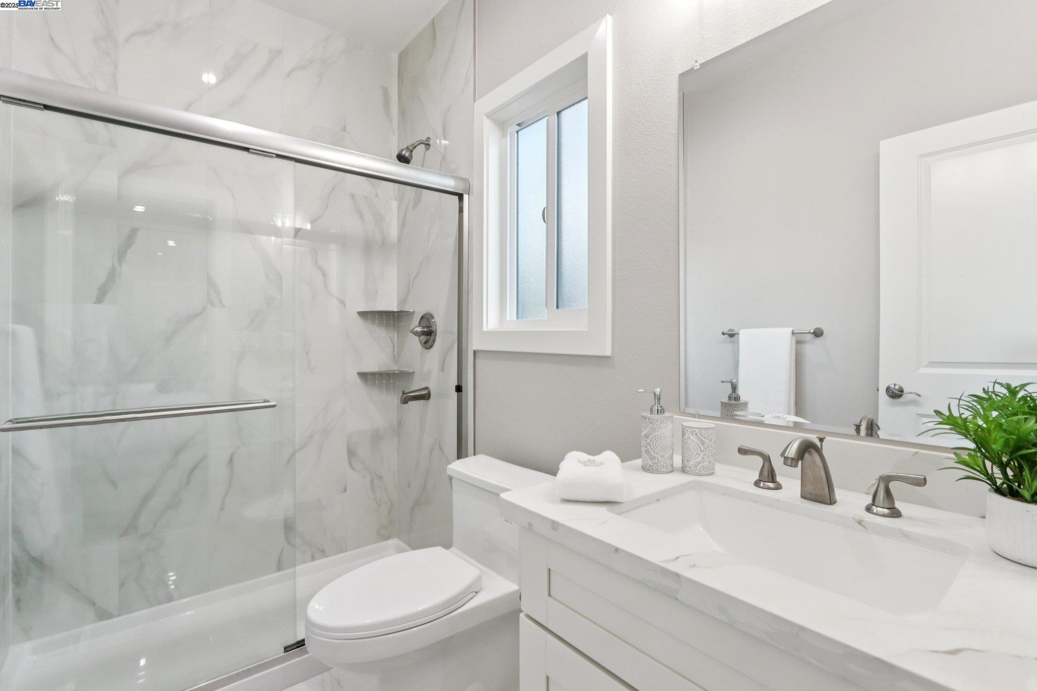 Detail Gallery Image 32 of 49 For 265 Berry Avenue, Hayward,  CA 94544 - 6 Beds | 4/2 Baths