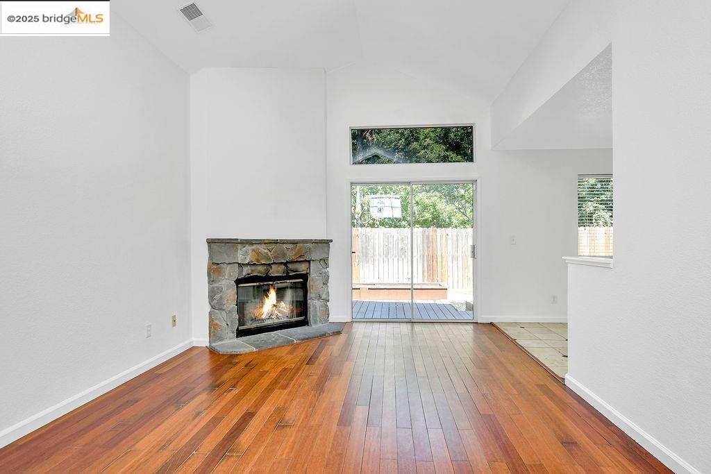 Detail Gallery Image 11 of 37 For 738 Valley Green Dr, Brentwood,  CA 94513 - 3 Beds | 2 Baths