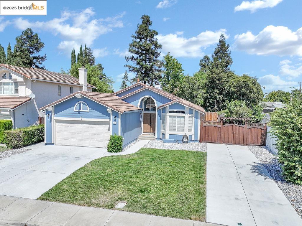 Detail Gallery Image 3 of 37 For 738 Valley Green Dr, Brentwood,  CA 94513 - 3 Beds | 2 Baths