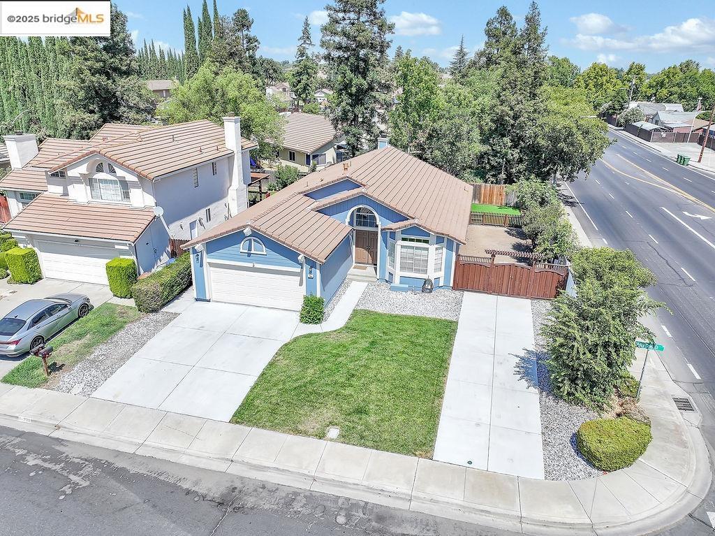 Detail Gallery Image 4 of 37 For 738 Valley Green Dr, Brentwood,  CA 94513 - 3 Beds | 2 Baths