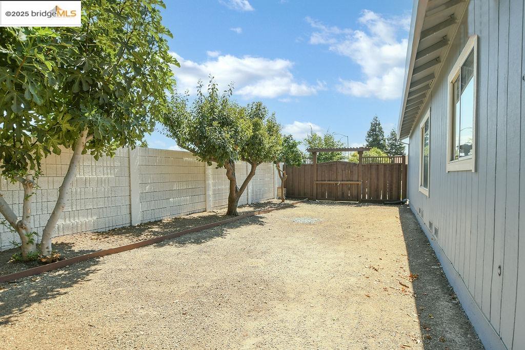 Detail Gallery Image 31 of 37 For 738 Valley Green Dr, Brentwood,  CA 94513 - 3 Beds | 2 Baths