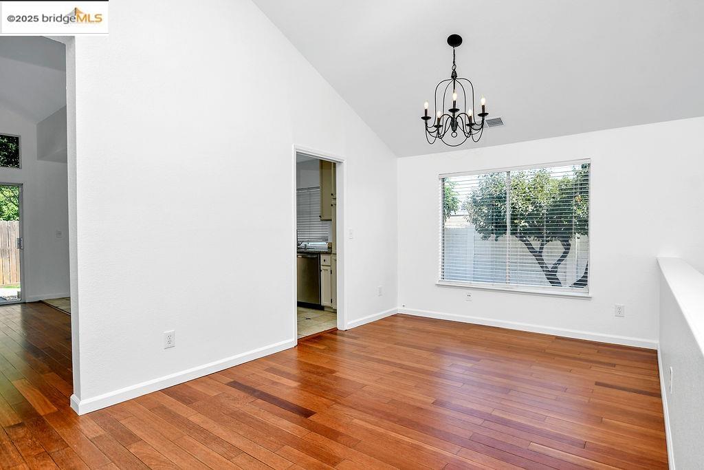 Detail Gallery Image 9 of 37 For 738 Valley Green Dr, Brentwood,  CA 94513 - 3 Beds | 2 Baths