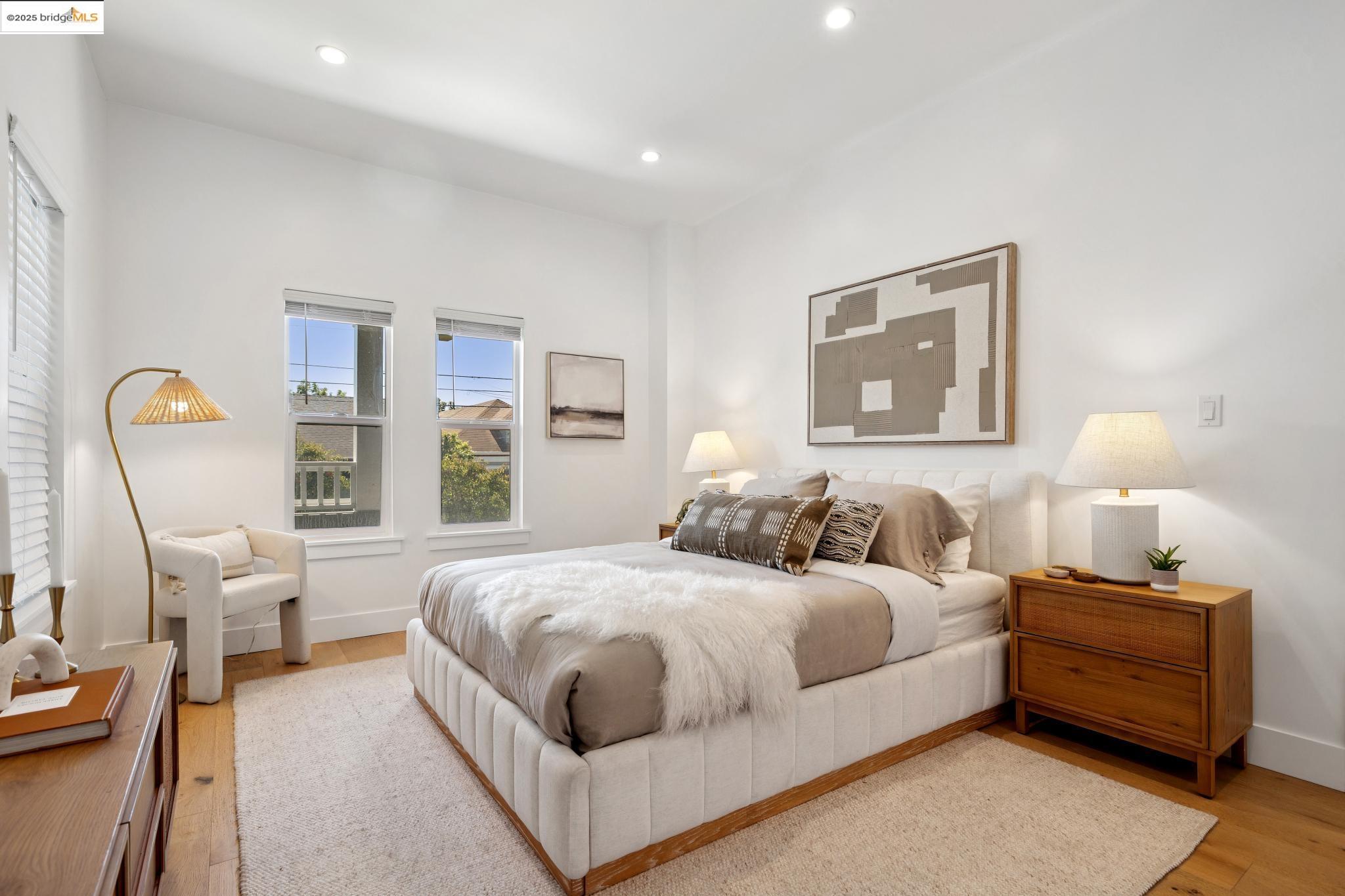 Detail Gallery Image 25 of 60 For 864 Arlington Ave, Oakland,  CA 94608 - 5 Beds | 5 Baths