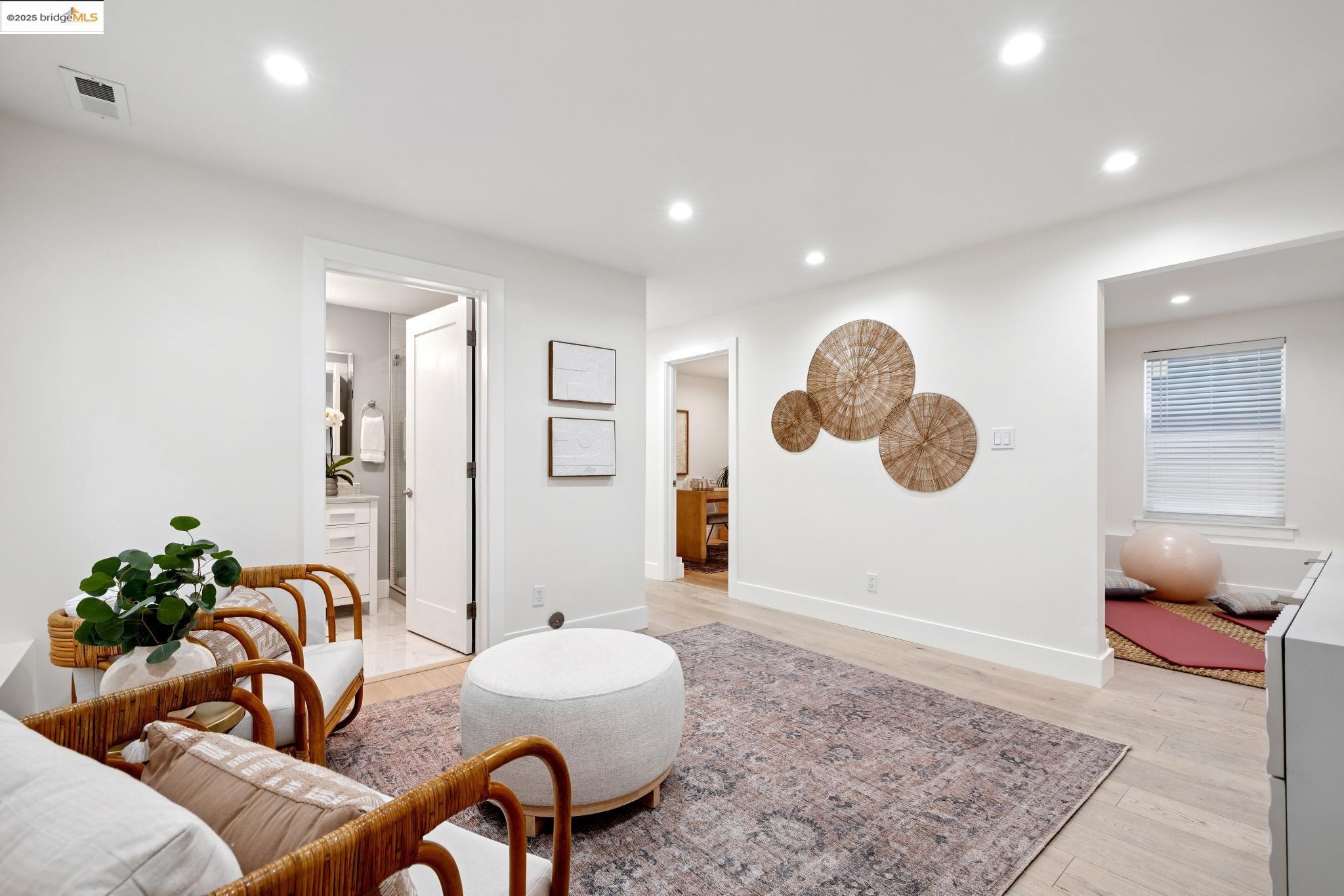 Detail Gallery Image 37 of 60 For 864 Arlington Ave, Oakland,  CA 94608 - 5 Beds | 5 Baths