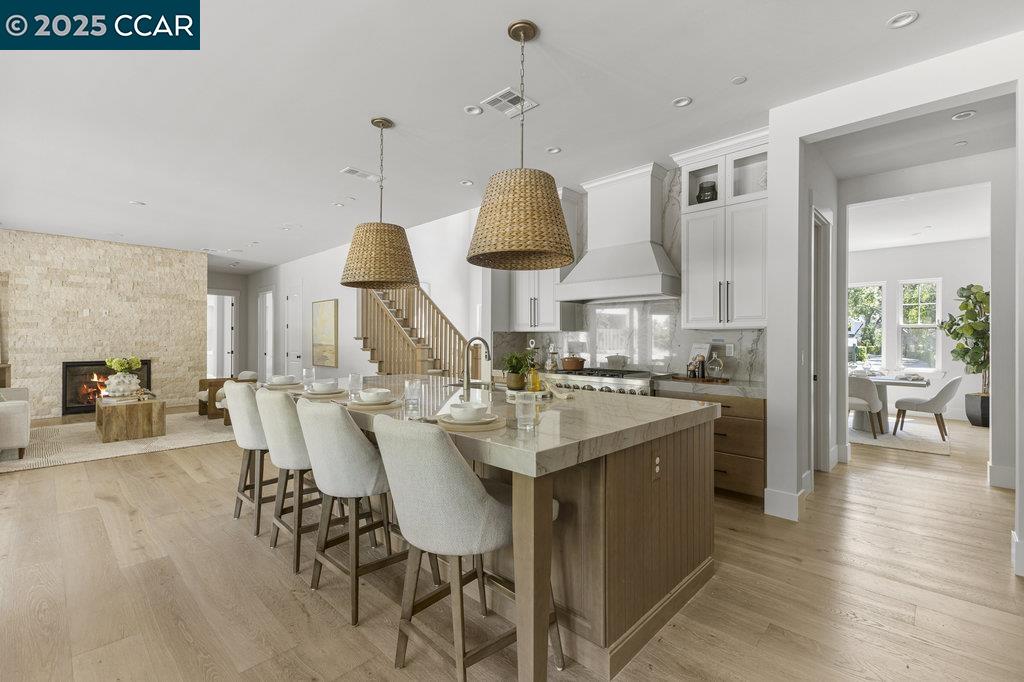 Detail Gallery Image 16 of 59 For 1953 La Cadena, Diablo,  CA 94528 - 6 Beds | 6 Baths