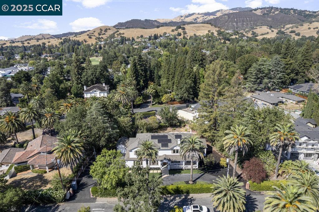 Detail Gallery Image 3 of 59 For 1953 La Cadena, Diablo,  CA 94528 - 6 Beds | 6 Baths