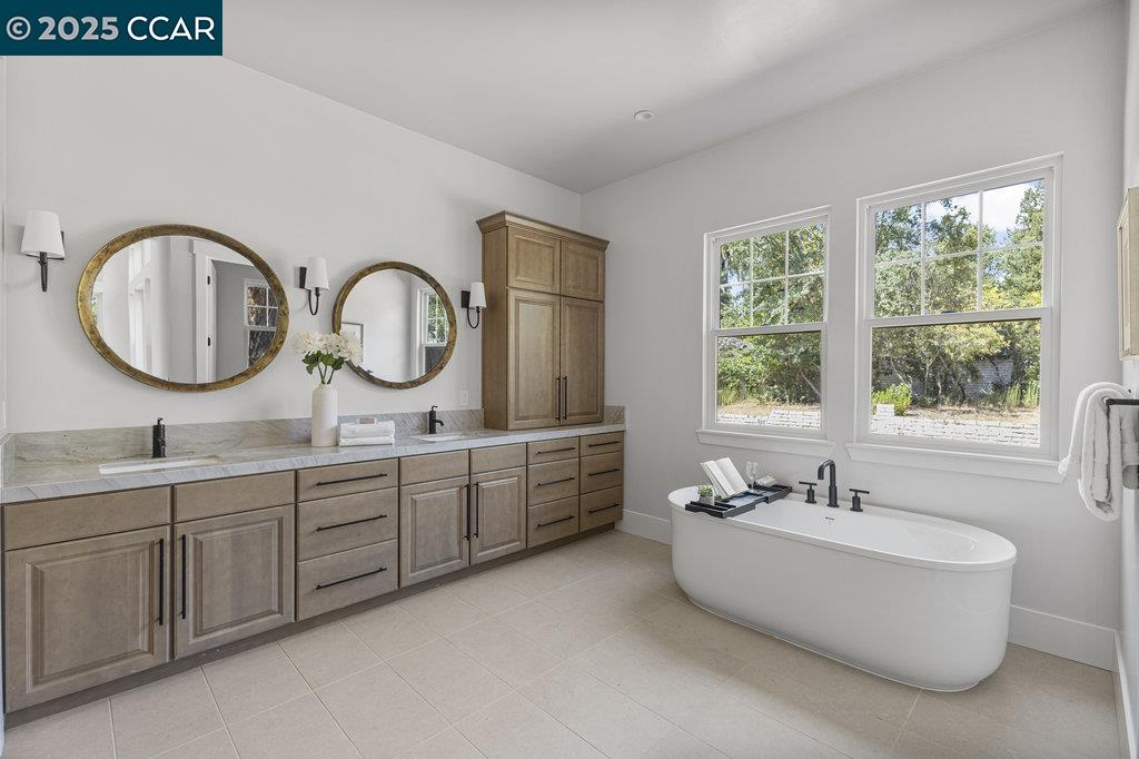 Detail Gallery Image 33 of 59 For 1953 La Cadena, Diablo,  CA 94528 - 6 Beds | 6 Baths