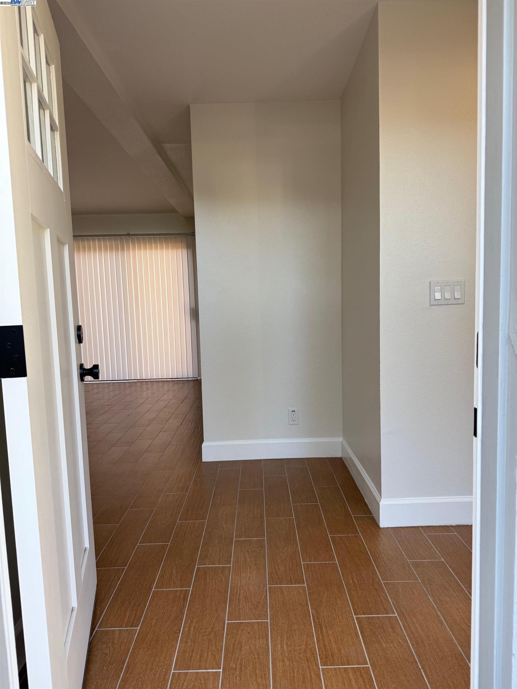 Detail Gallery Image 3 of 16 For 101 Portola Way #2,  Tracy,  CA 95376 - 2 Beds | 2/1 Baths
