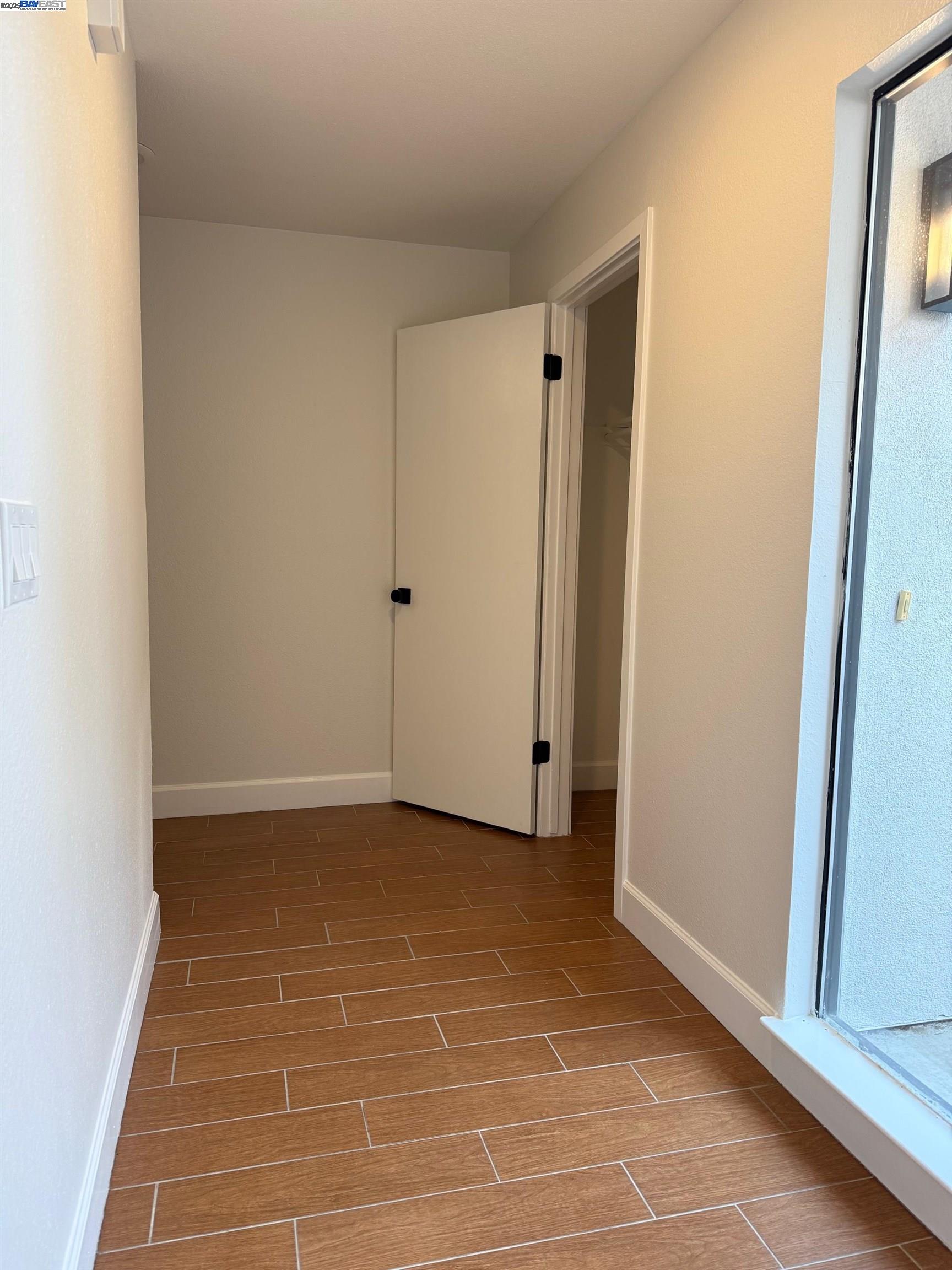 Detail Gallery Image 6 of 16 For 101 Portola Way #2,  Tracy,  CA 95376 - 2 Beds | 2/1 Baths