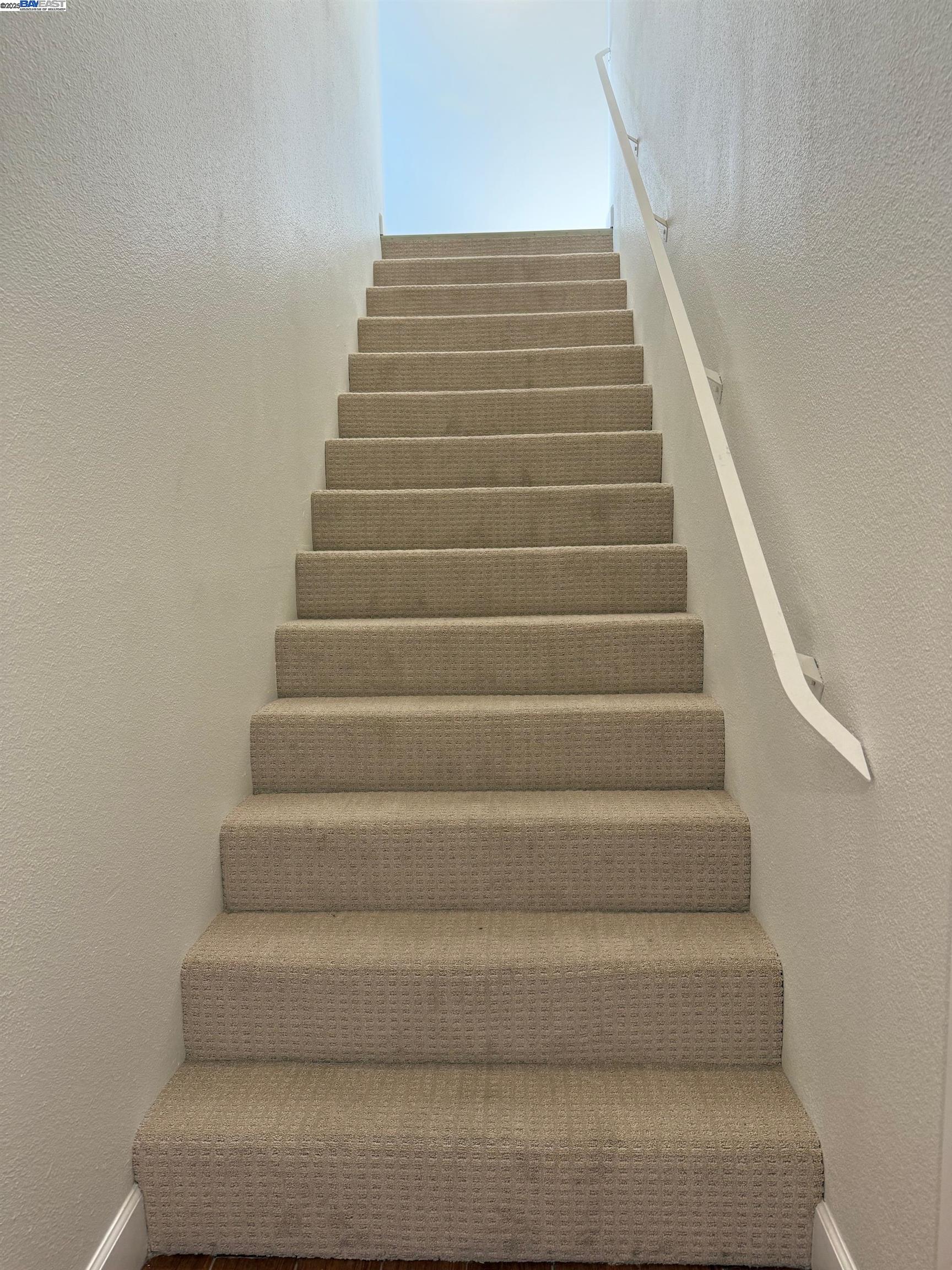 Detail Gallery Image 8 of 16 For 101 Portola Way #2,  Tracy,  CA 95376 - 2 Beds | 2/1 Baths