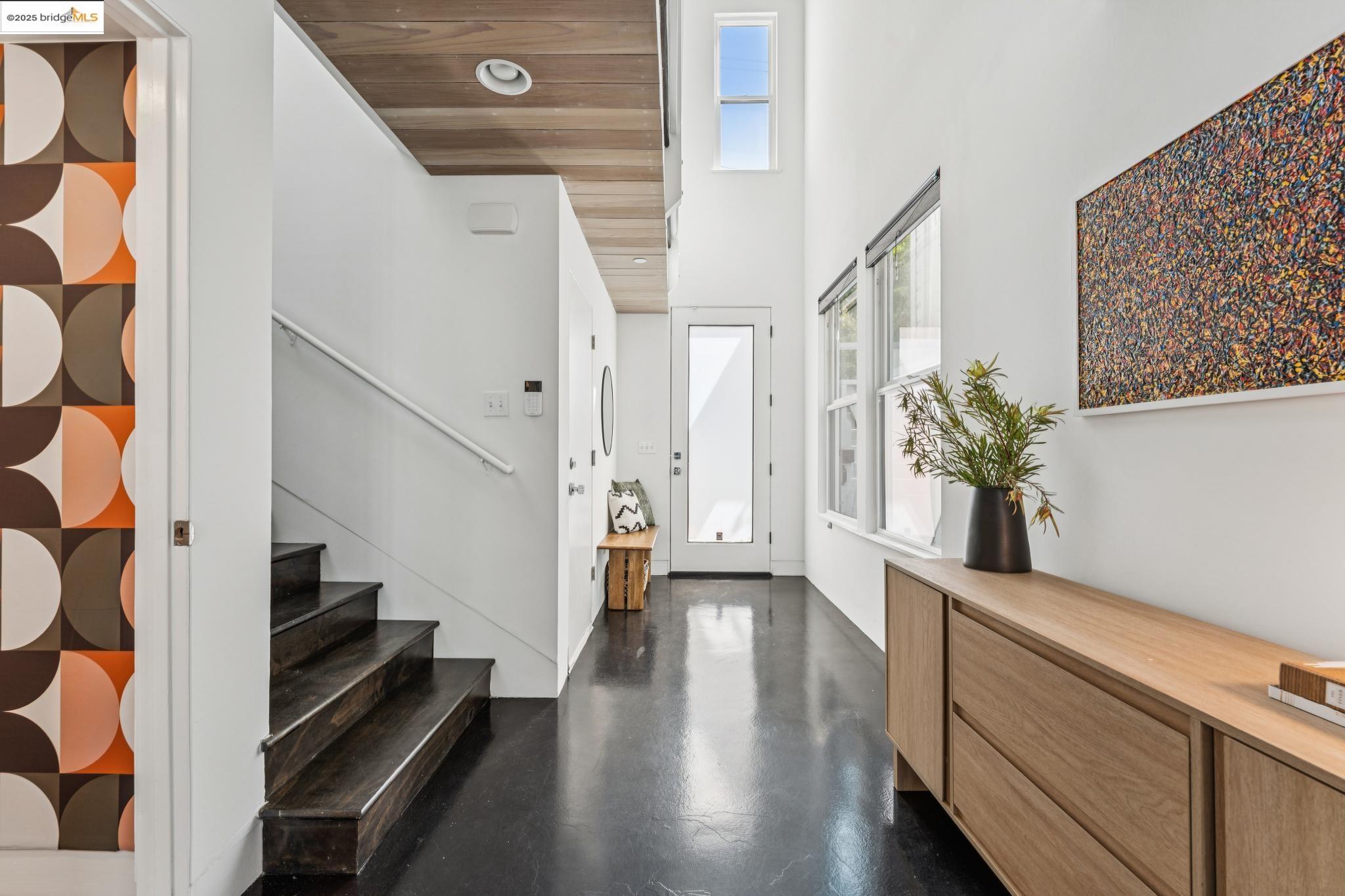 Detail Gallery Image 8 of 57 For 986 43rd Street, Oakland,  CA 94608 - 3 Beds | 2/1 Baths