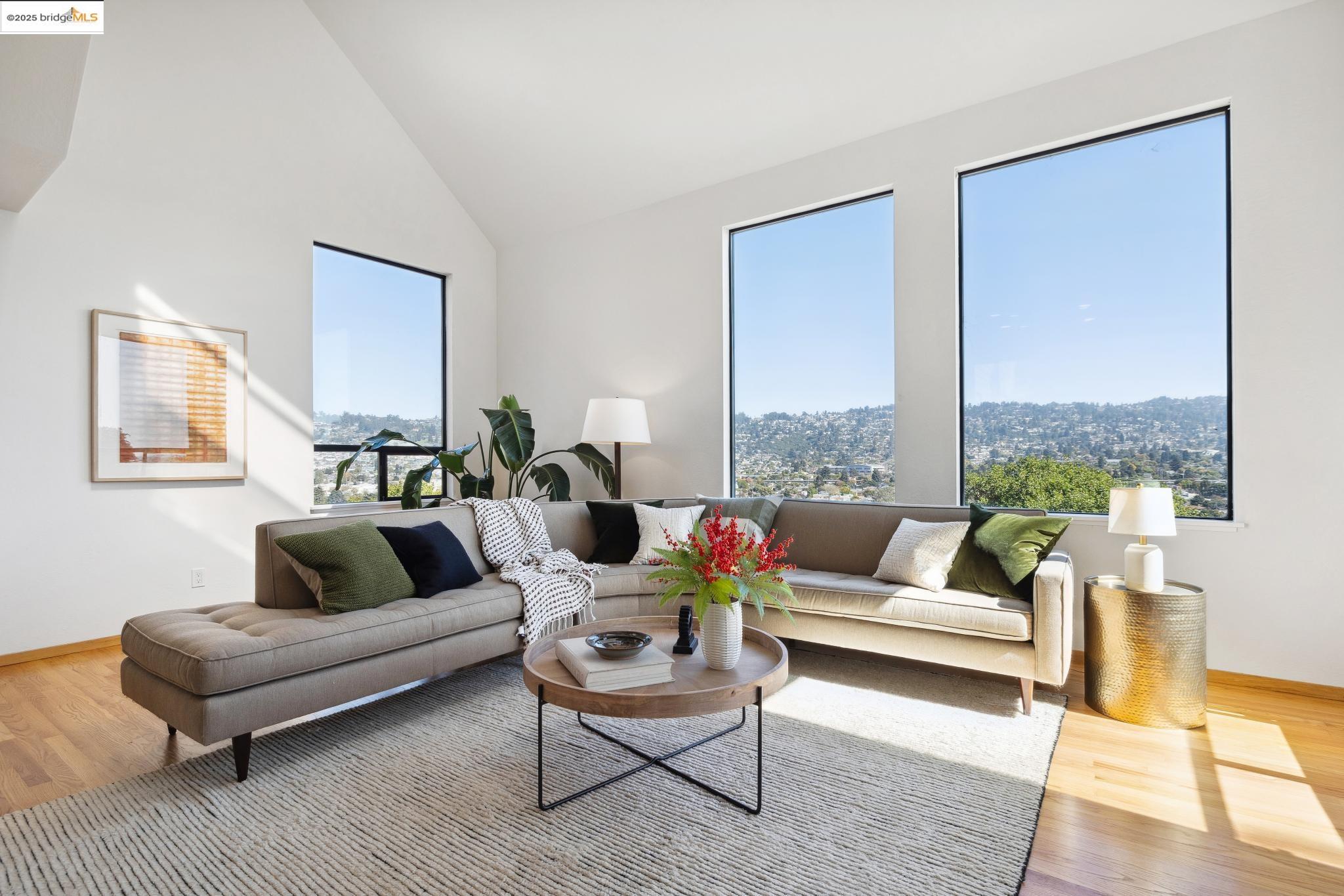 MLS: 41109485 Condo For Sale
