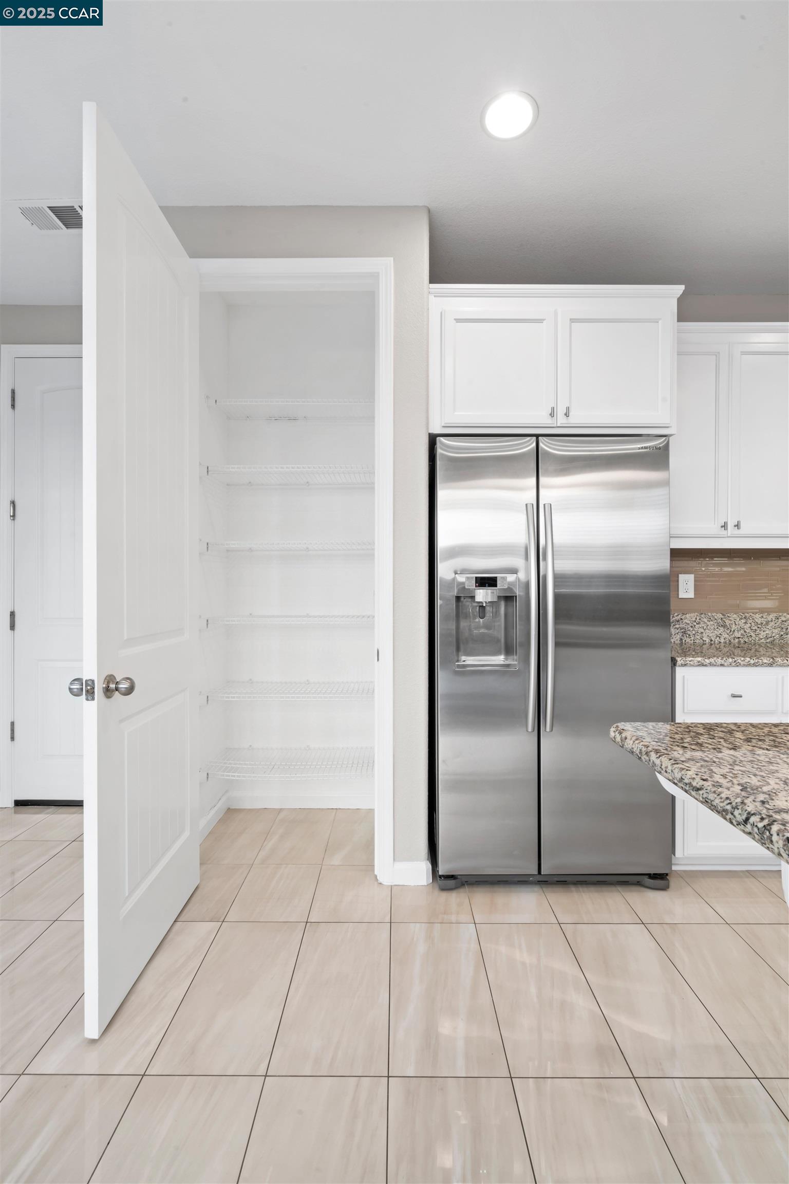 Detail Gallery Image 23 of 60 For 2273 Toscana Dr, Pittsburg,  CA 94565 - 4 Beds | 2/1 Baths