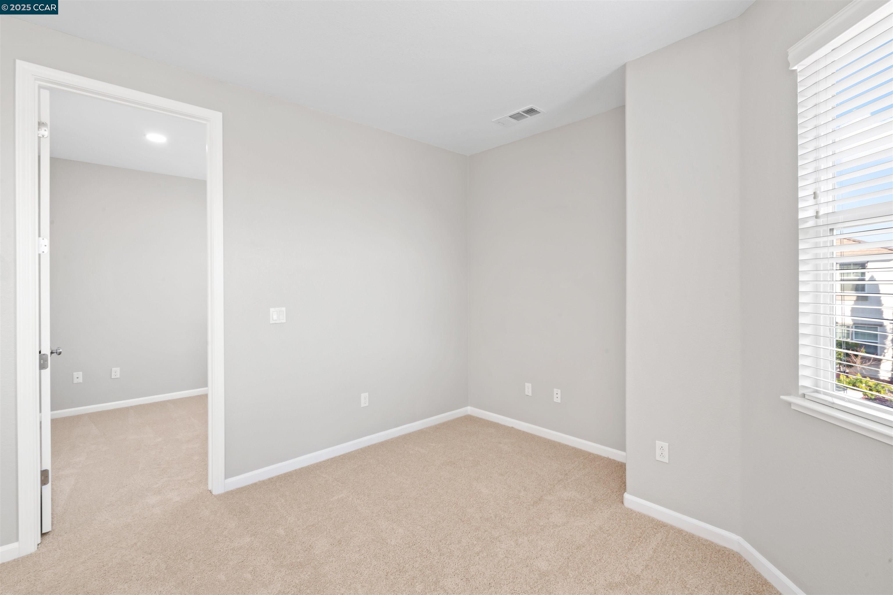 Detail Gallery Image 28 of 60 For 2273 Toscana Dr, Pittsburg,  CA 94565 - 4 Beds | 2/1 Baths