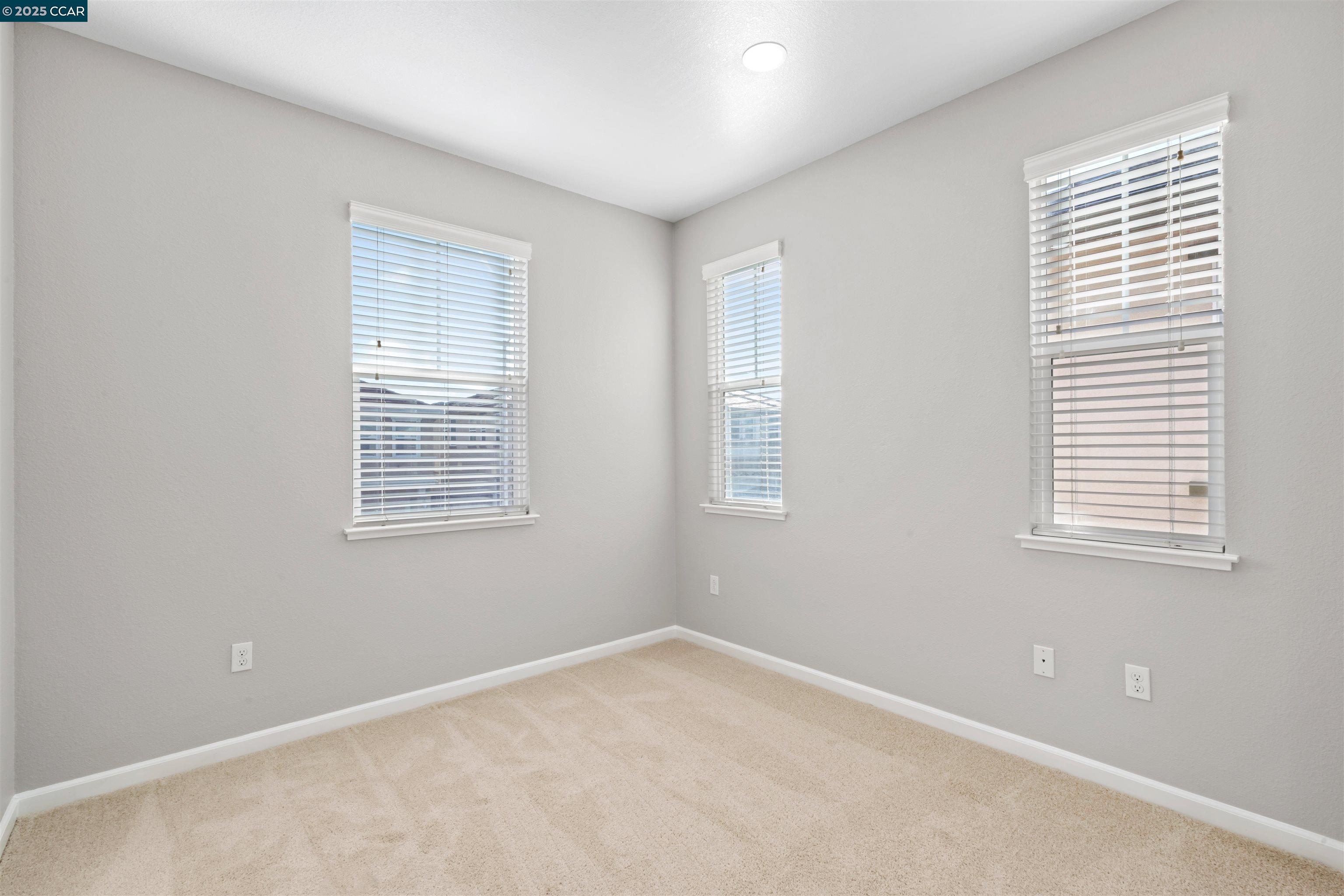 Detail Gallery Image 37 of 60 For 2273 Toscana Dr, Pittsburg,  CA 94565 - 4 Beds | 2/1 Baths