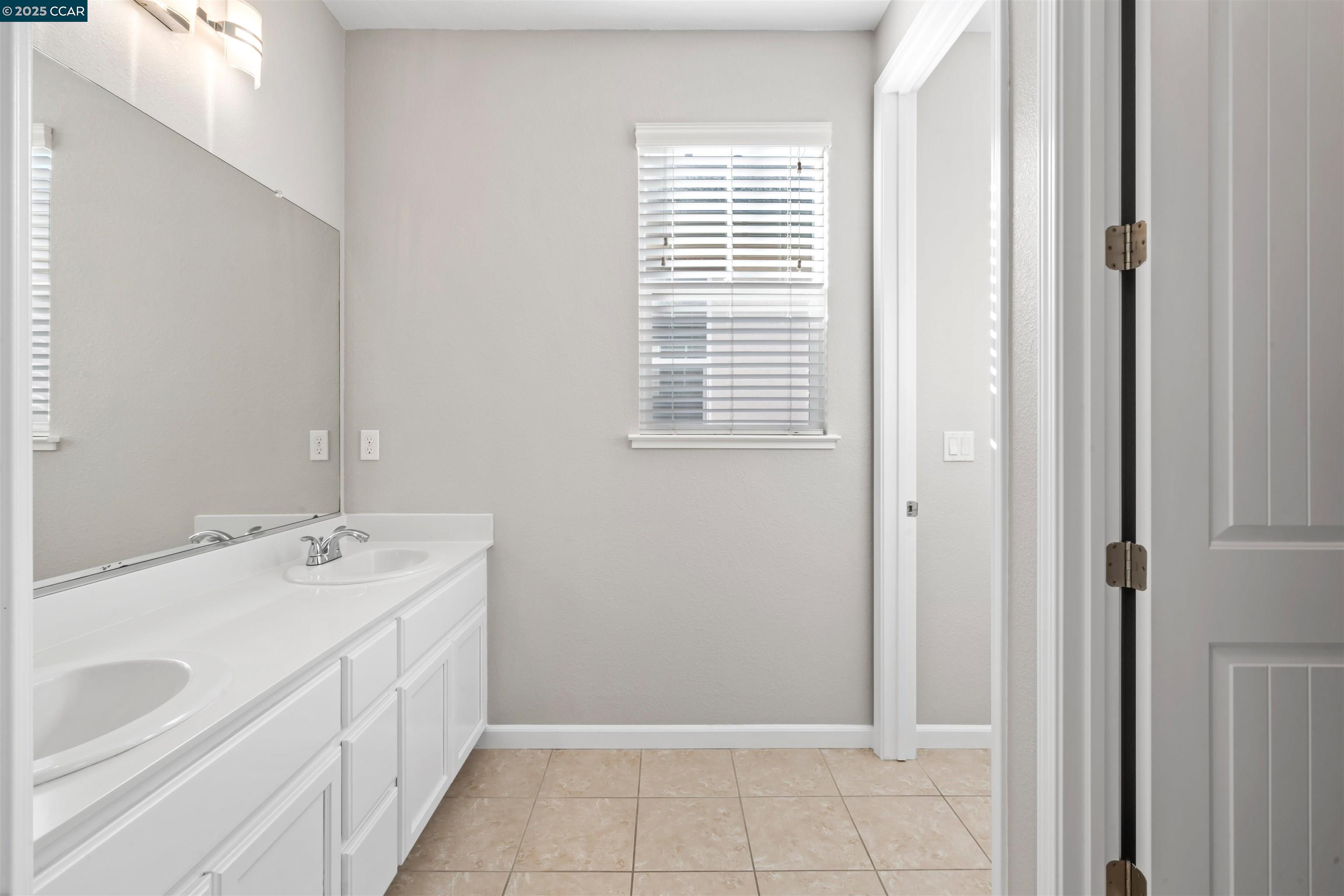 Detail Gallery Image 39 of 60 For 2273 Toscana Dr, Pittsburg,  CA 94565 - 4 Beds | 2/1 Baths