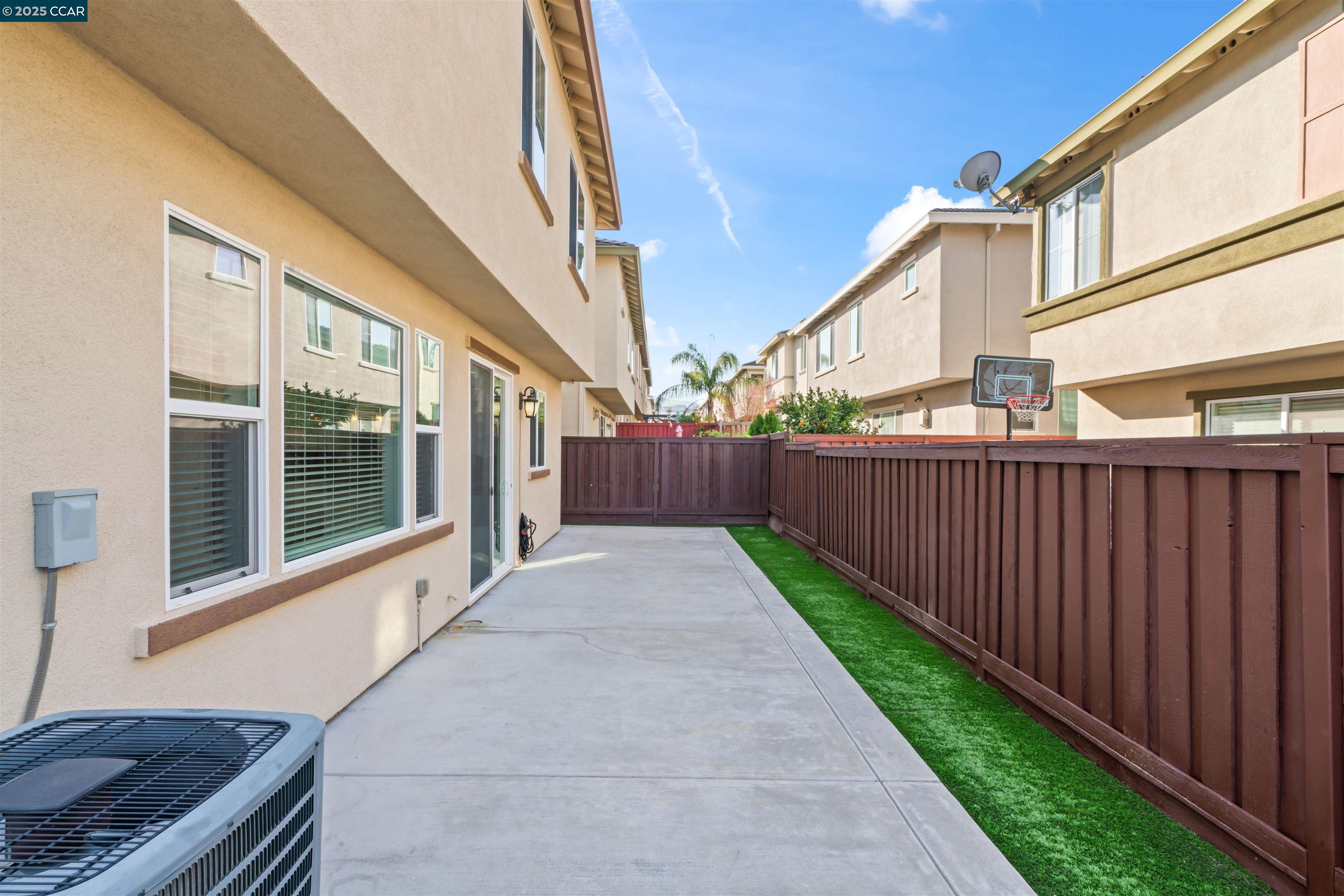 Detail Gallery Image 54 of 60 For 2273 Toscana Dr, Pittsburg,  CA 94565 - 4 Beds | 2/1 Baths
