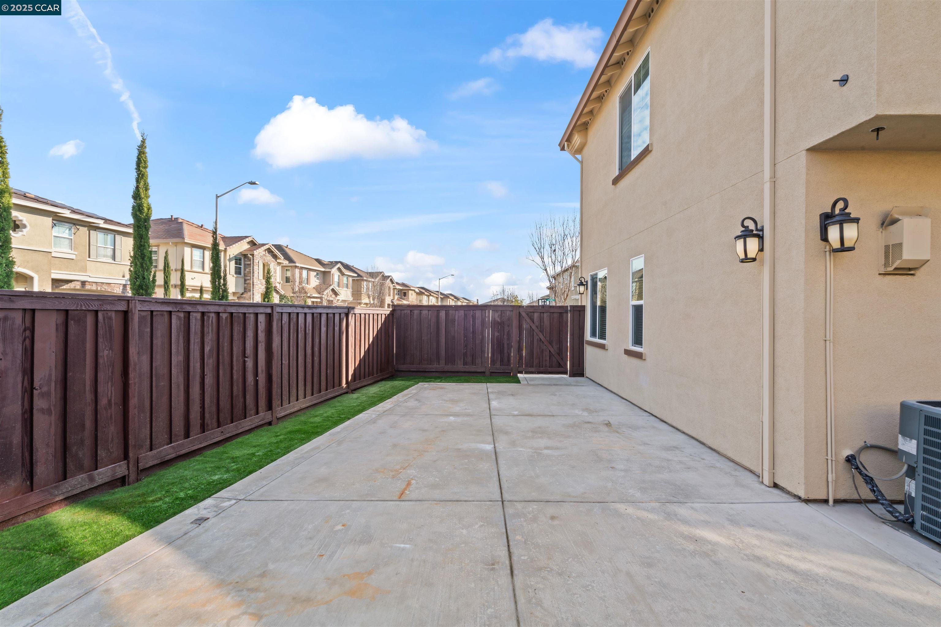 Detail Gallery Image 55 of 60 For 2273 Toscana Dr, Pittsburg,  CA 94565 - 4 Beds | 2/1 Baths