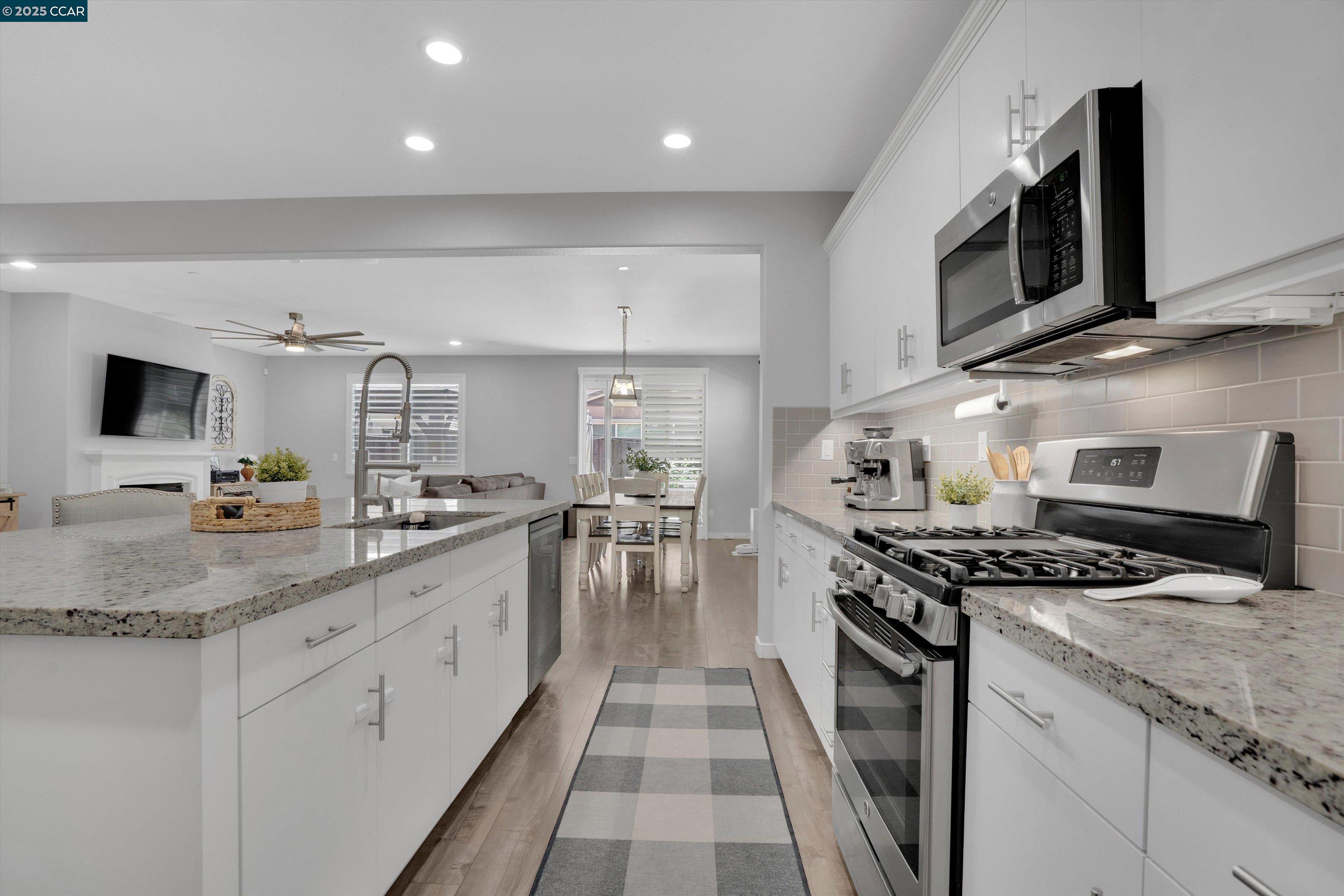Detail Gallery Image 10 of 39 For 937 Pendleton Ct, Oakley,  CA 94561 - 3 Beds | 2/1 Baths