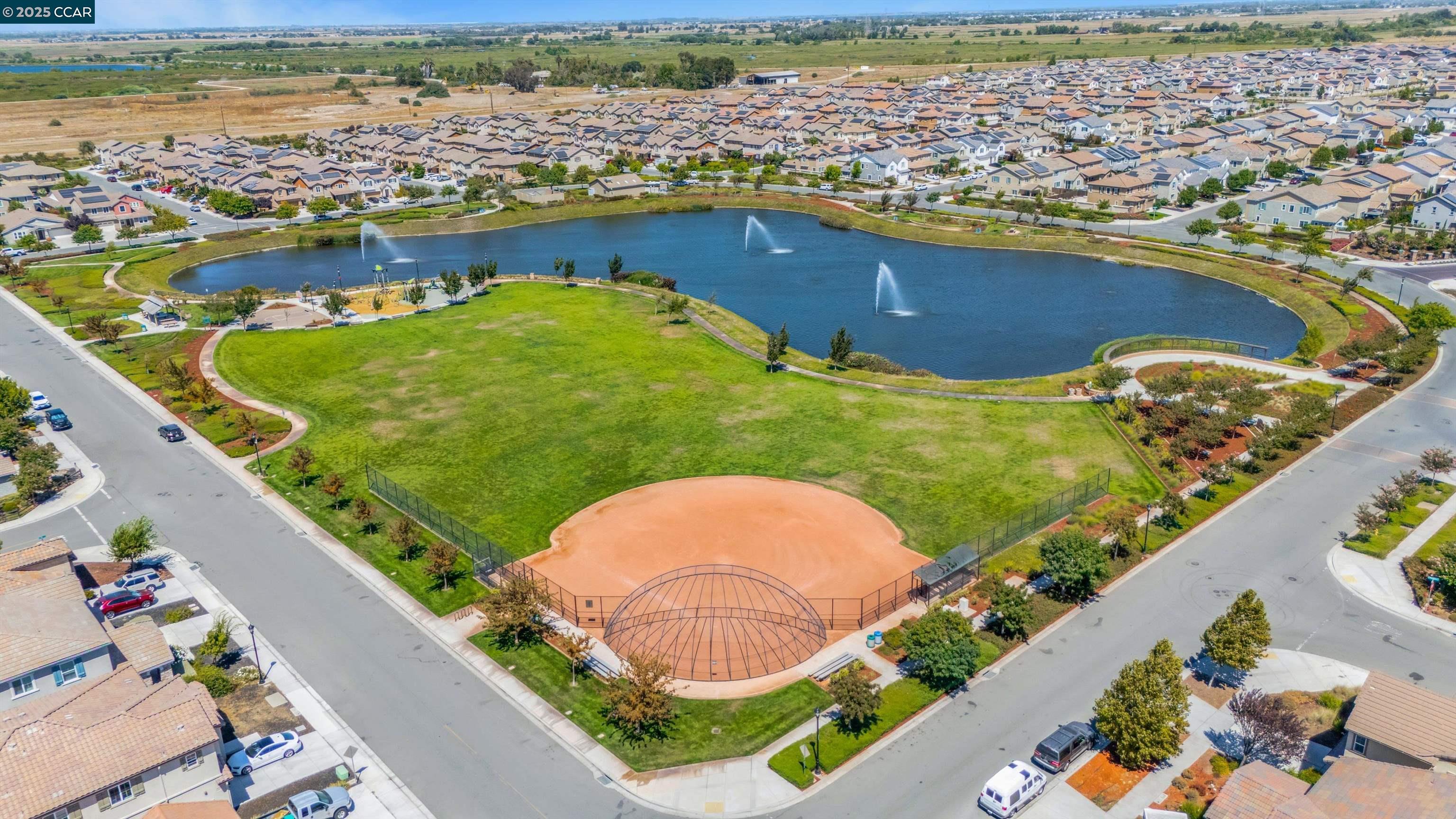 Detail Gallery Image 3 of 39 For 937 Pendleton Ct, Oakley,  CA 94561 - 3 Beds | 2/1 Baths