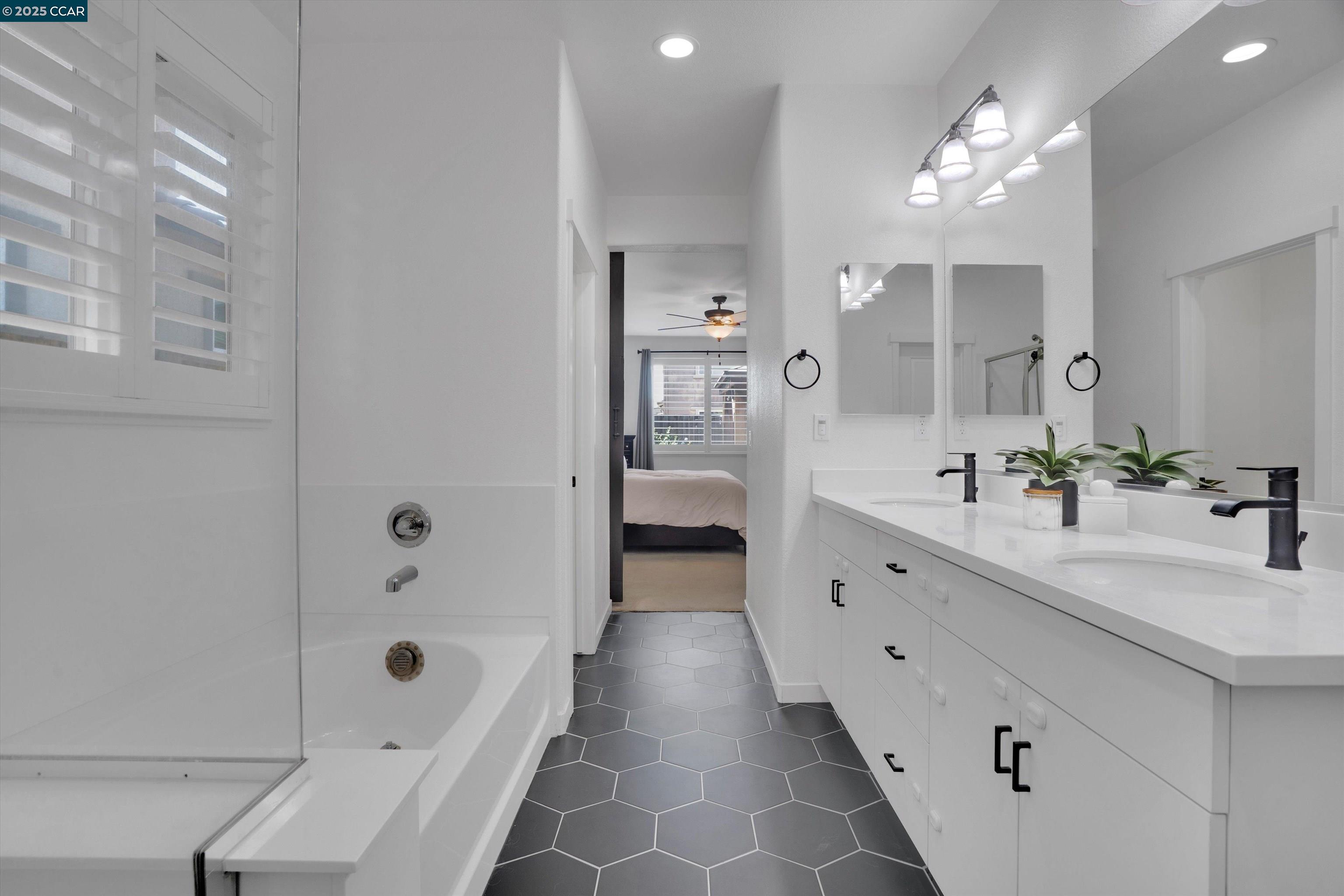 Detail Gallery Image 20 of 39 For 937 Pendleton Ct, Oakley,  CA 94561 - 3 Beds | 2/1 Baths