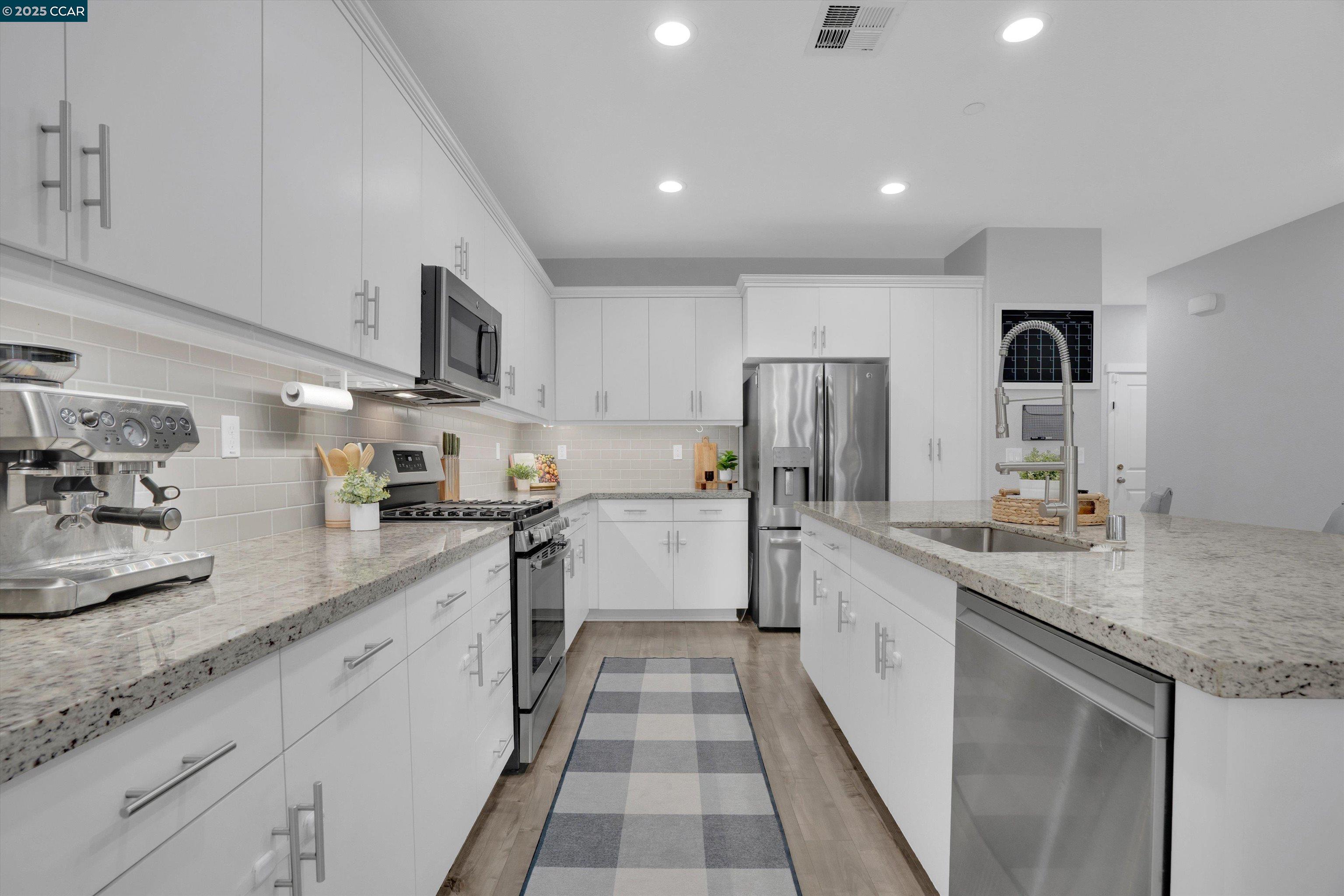 Detail Gallery Image 7 of 39 For 937 Pendleton Ct, Oakley,  CA 94561 - 3 Beds | 2/1 Baths