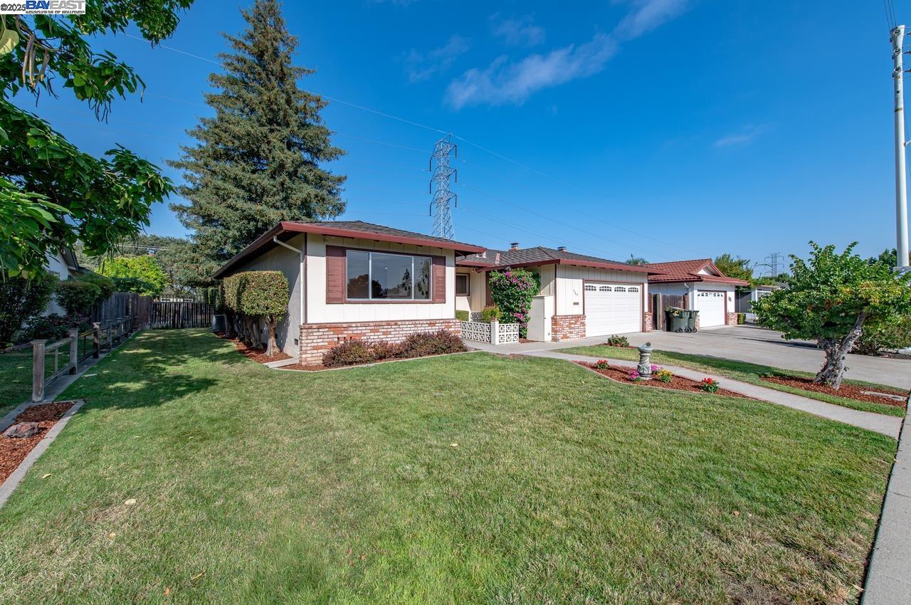 Detail Gallery Image 3 of 32 For 505 Joyce St, Livermore,  CA 94550 - 4 Beds | 2 Baths