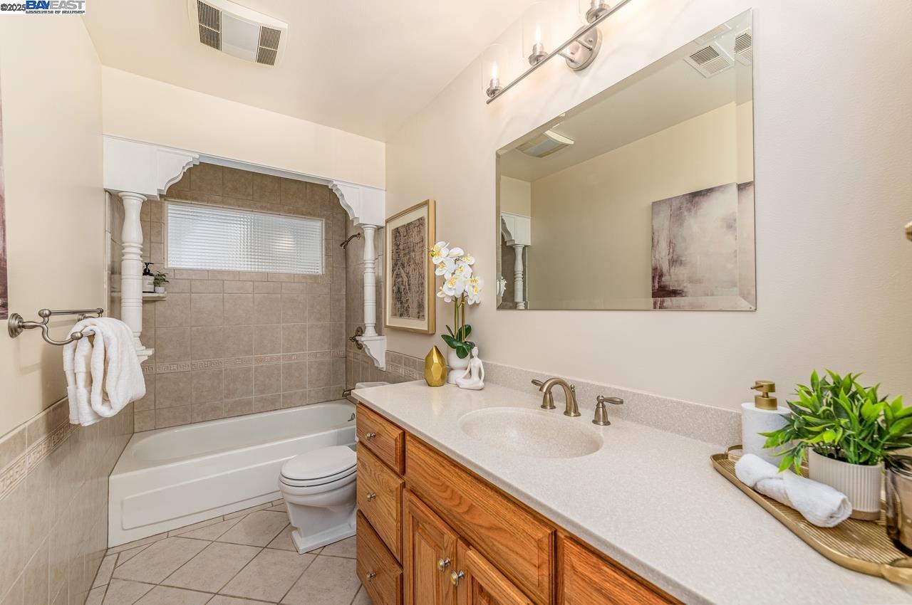 Detail Gallery Image 27 of 32 For 505 Joyce St, Livermore,  CA 94550 - 4 Beds | 2 Baths