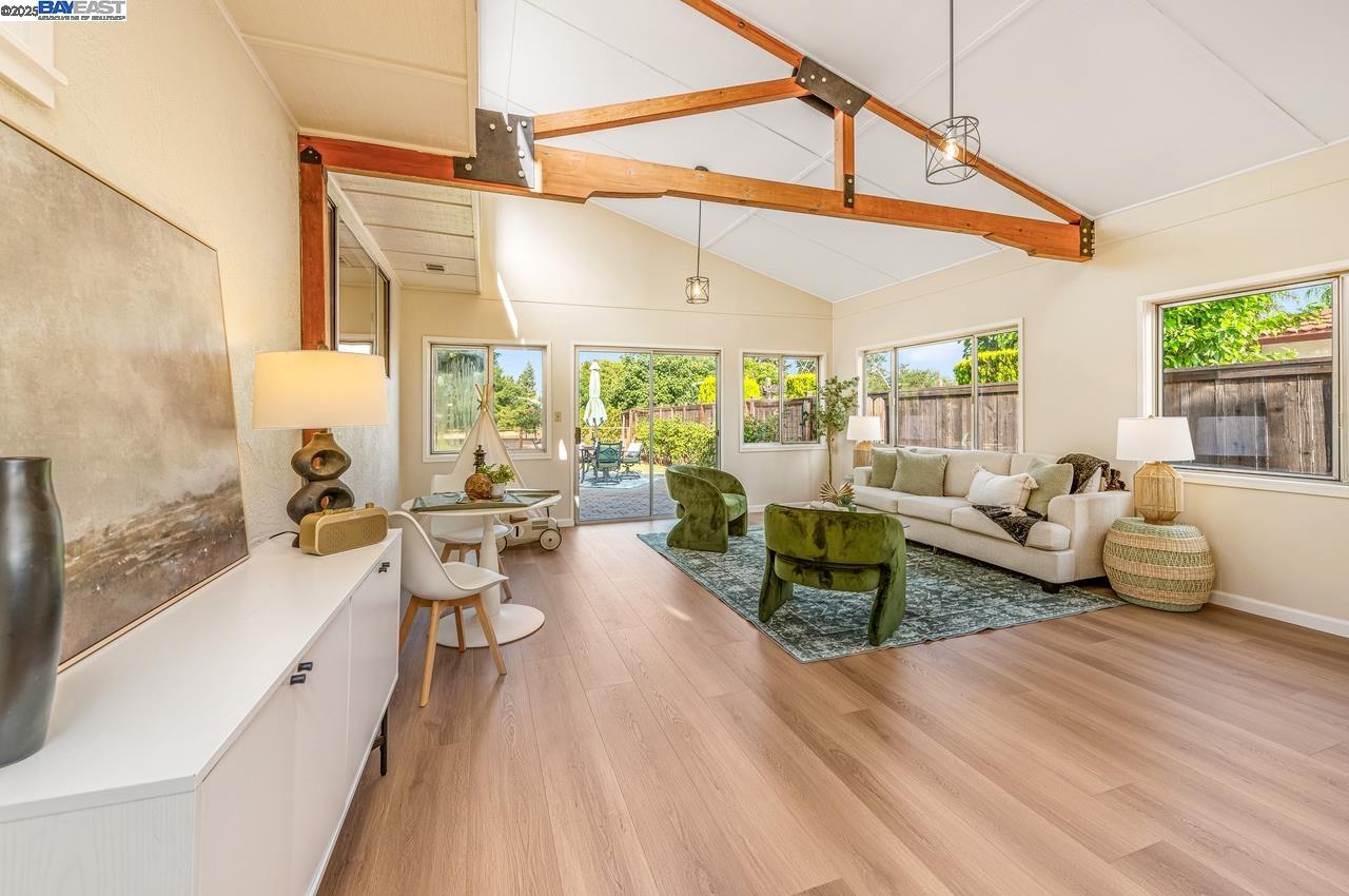 Detail Gallery Image 5 of 32 For 505 Joyce St, Livermore,  CA 94550 - 4 Beds | 2 Baths