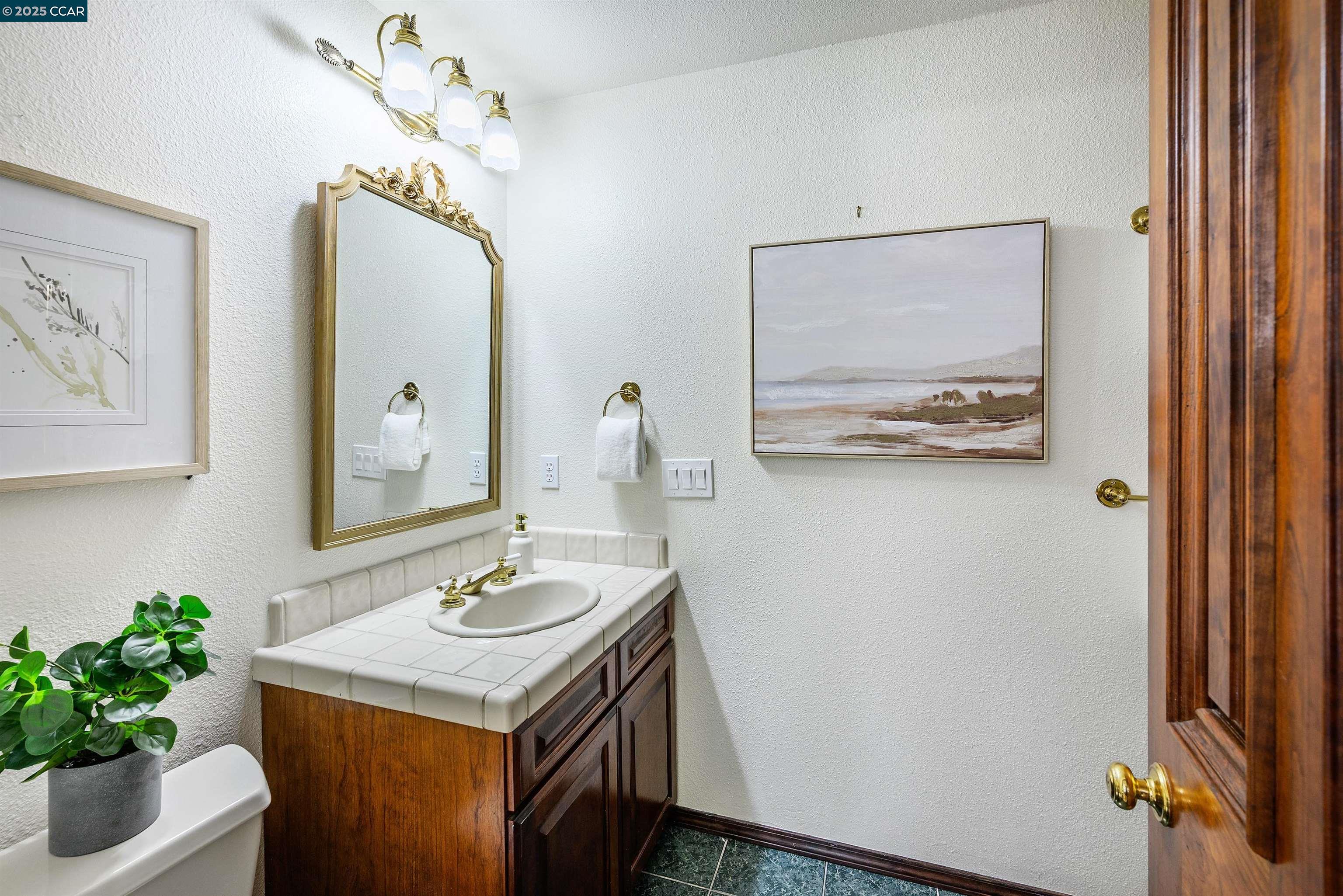 Detail Gallery Image 38 of 60 For 4405 Deer Ridge Rd, Danville,  CA 94506 - 5 Beds | 3/1 Baths