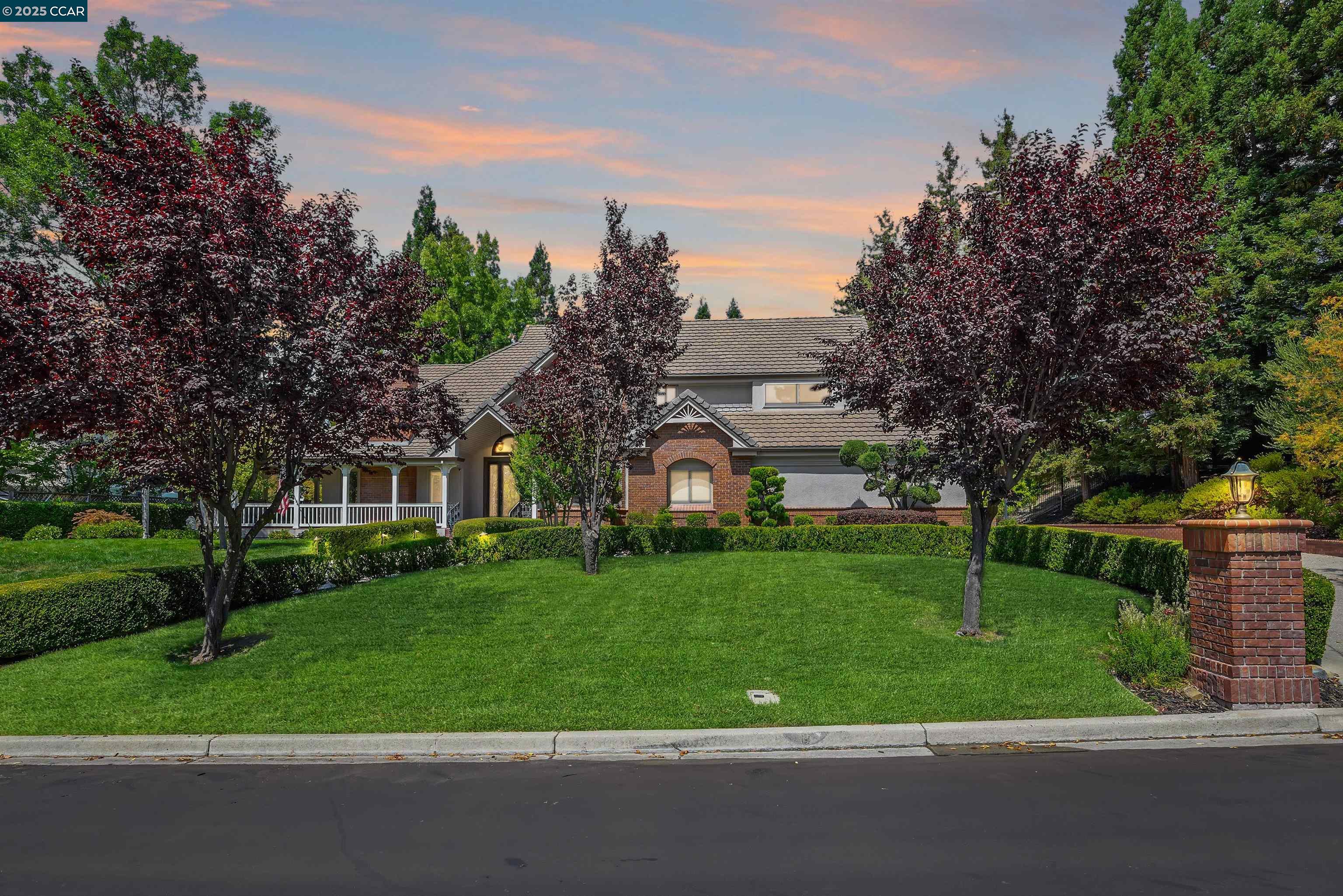 Detail Gallery Image 6 of 60 For 4405 Deer Ridge Rd, Danville,  CA 94506 - 5 Beds | 3/1 Baths