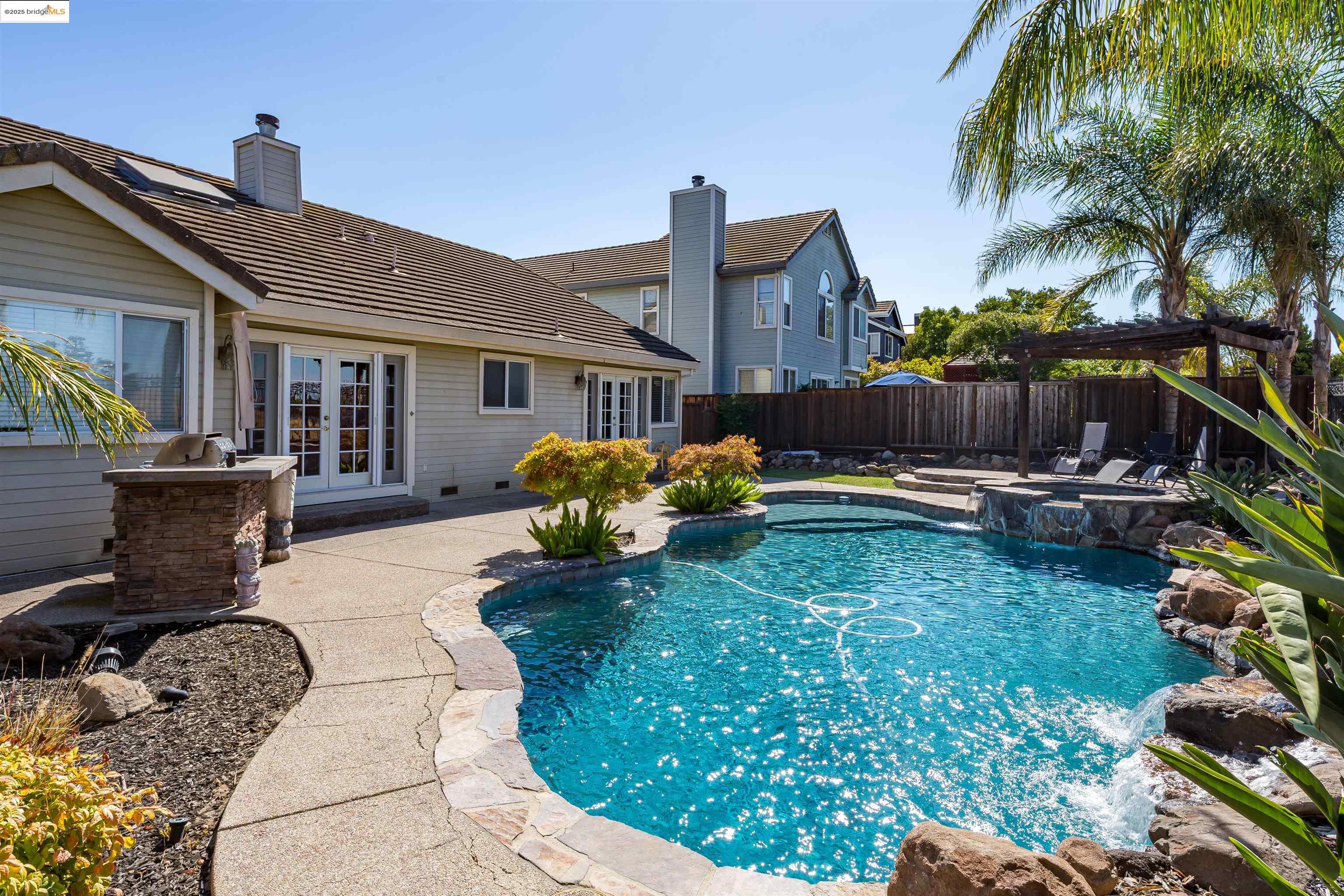 Detail Gallery Image 19 of 25 For 3916 Folsom Dr, Antioch,  CA 94531 - 3 Beds | 2 Baths