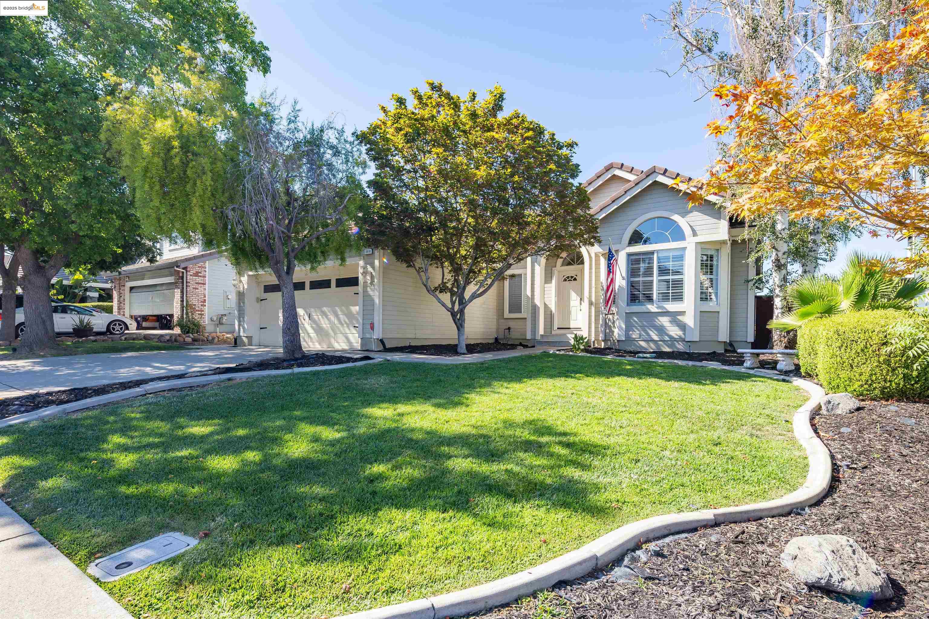Detail Gallery Image 4 of 25 For 3916 Folsom Dr, Antioch,  CA 94531 - 3 Beds | 2 Baths