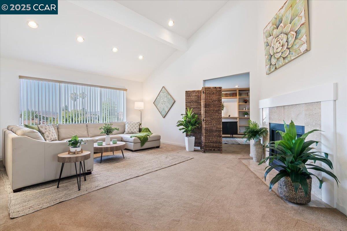 Detail Gallery Image 18 of 53 For 2323 Grosvenor Heights Ct #C, Livermore,  CA 94550 - 3 Beds | 2/1 Baths