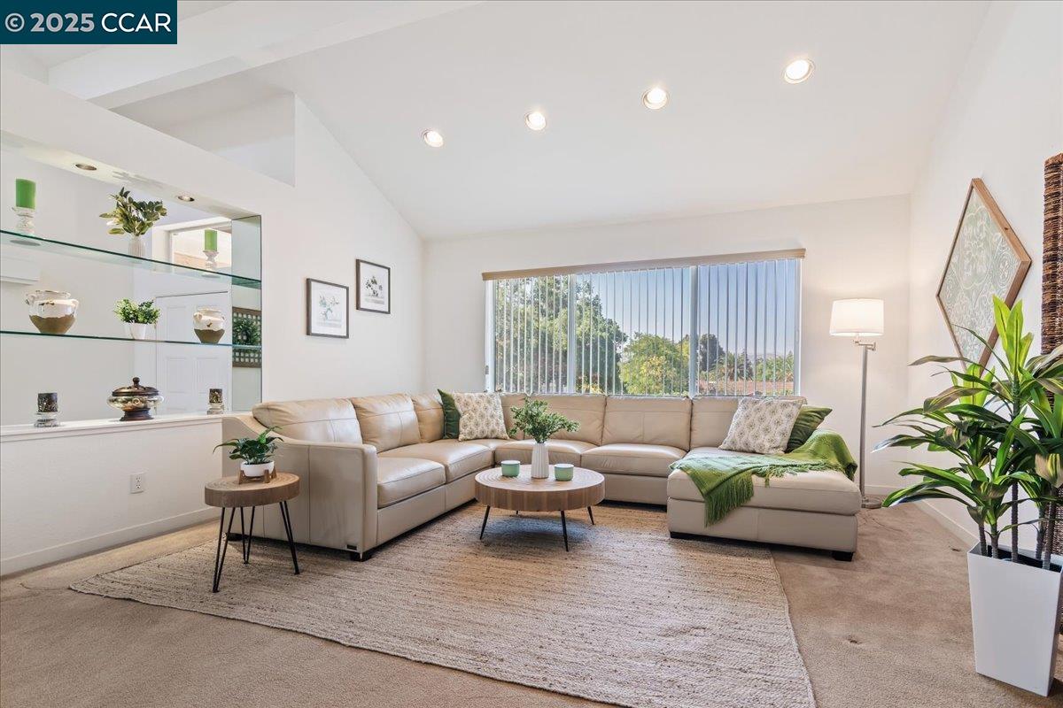 Detail Gallery Image 19 of 53 For 2323 Grosvenor Heights Ct #C, Livermore,  CA 94550 - 3 Beds | 2/1 Baths