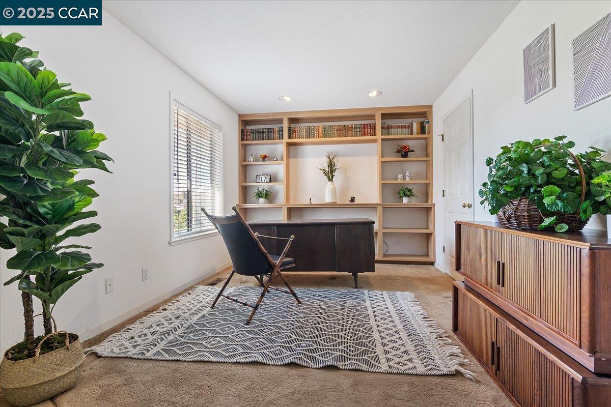 Detail Gallery Image 33 of 53 For 2323 Grosvenor Heights Ct #C, Livermore,  CA 94550 - 3 Beds | 2/1 Baths