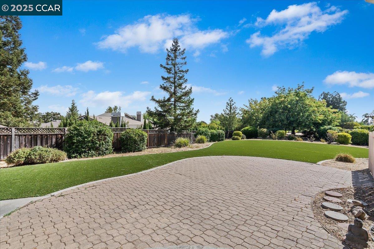 Detail Gallery Image 40 of 53 For 2323 Grosvenor Heights Ct #C, Livermore,  CA 94550 - 3 Beds | 2/1 Baths