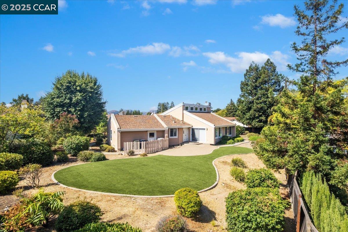 Detail Gallery Image 43 of 53 For 2323 Grosvenor Heights Ct #C, Livermore,  CA 94550 - 3 Beds | 2/1 Baths